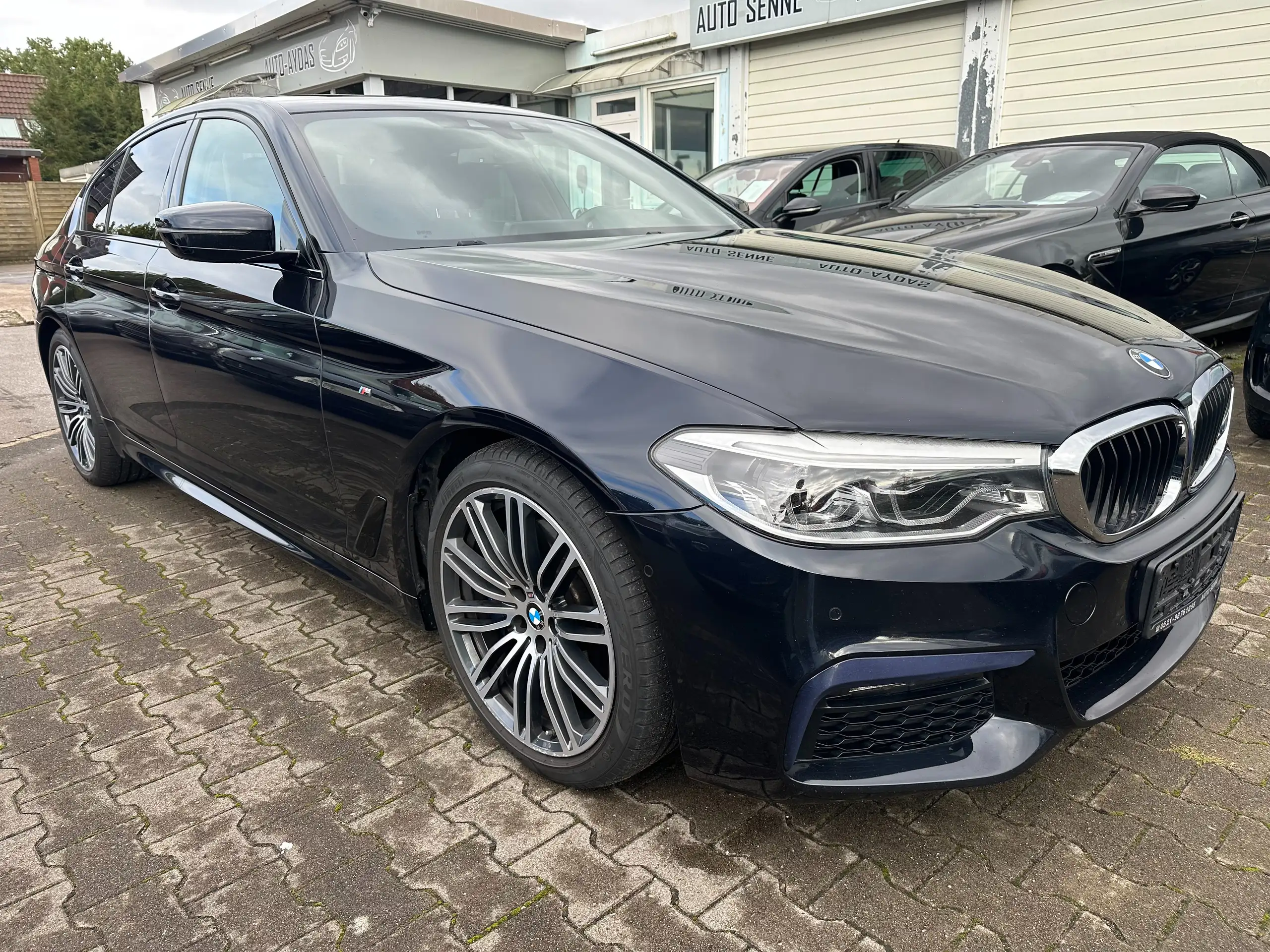 BMW - 530