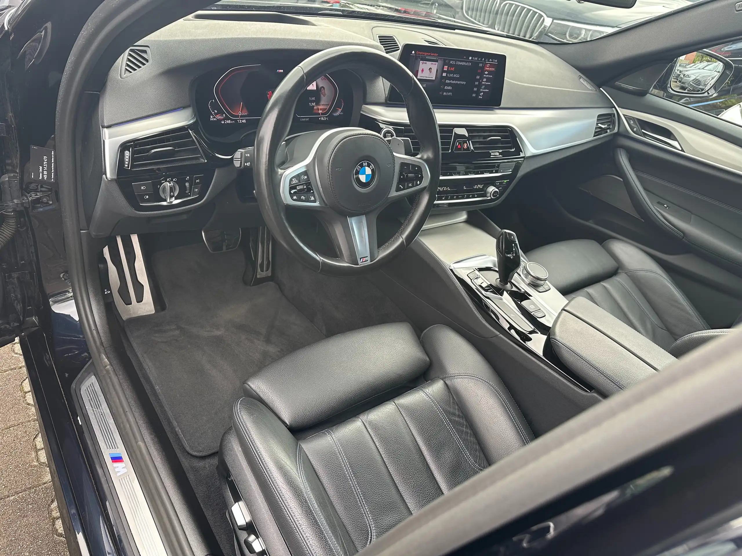 BMW - 530