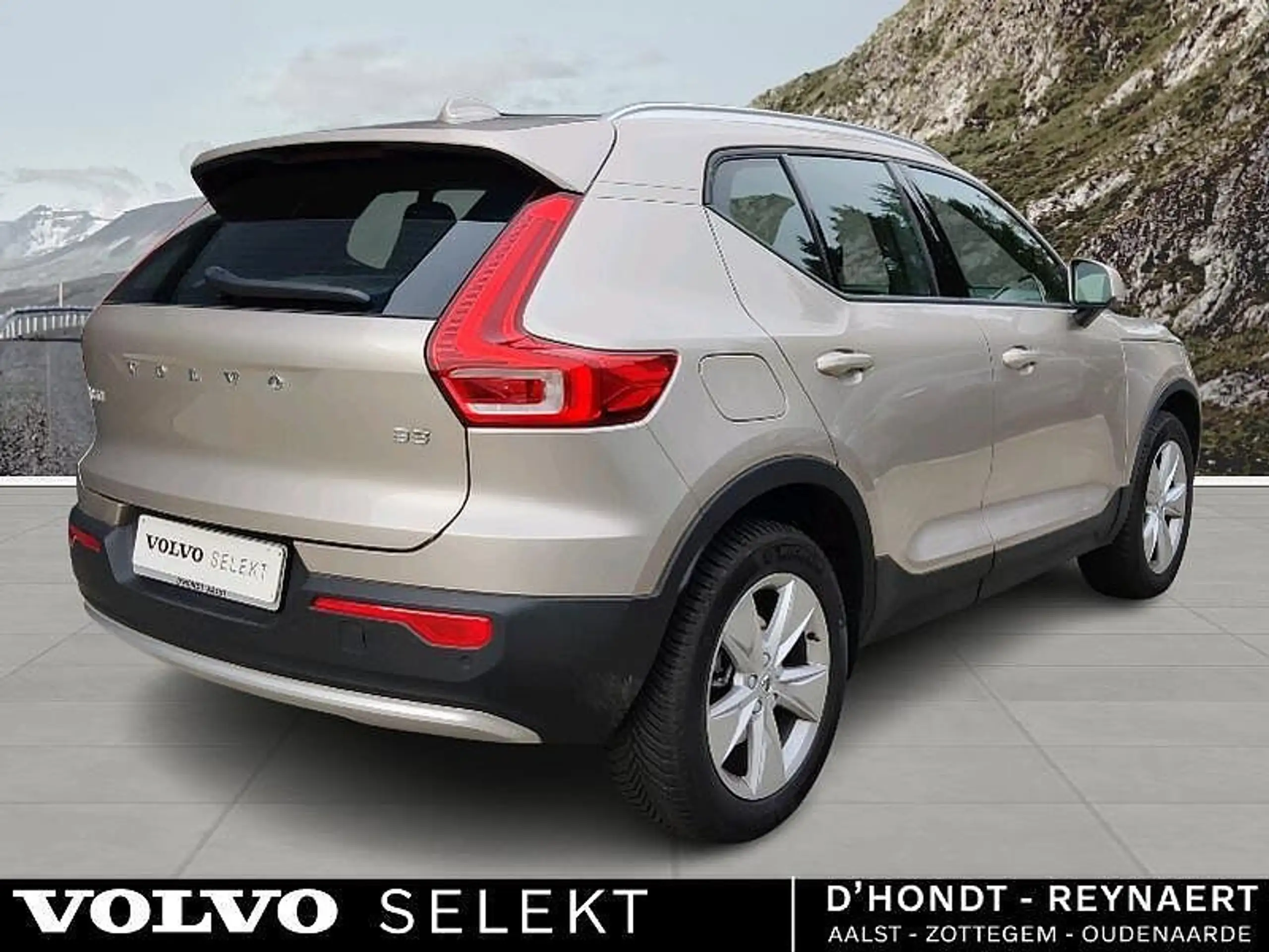 Volvo - XC40