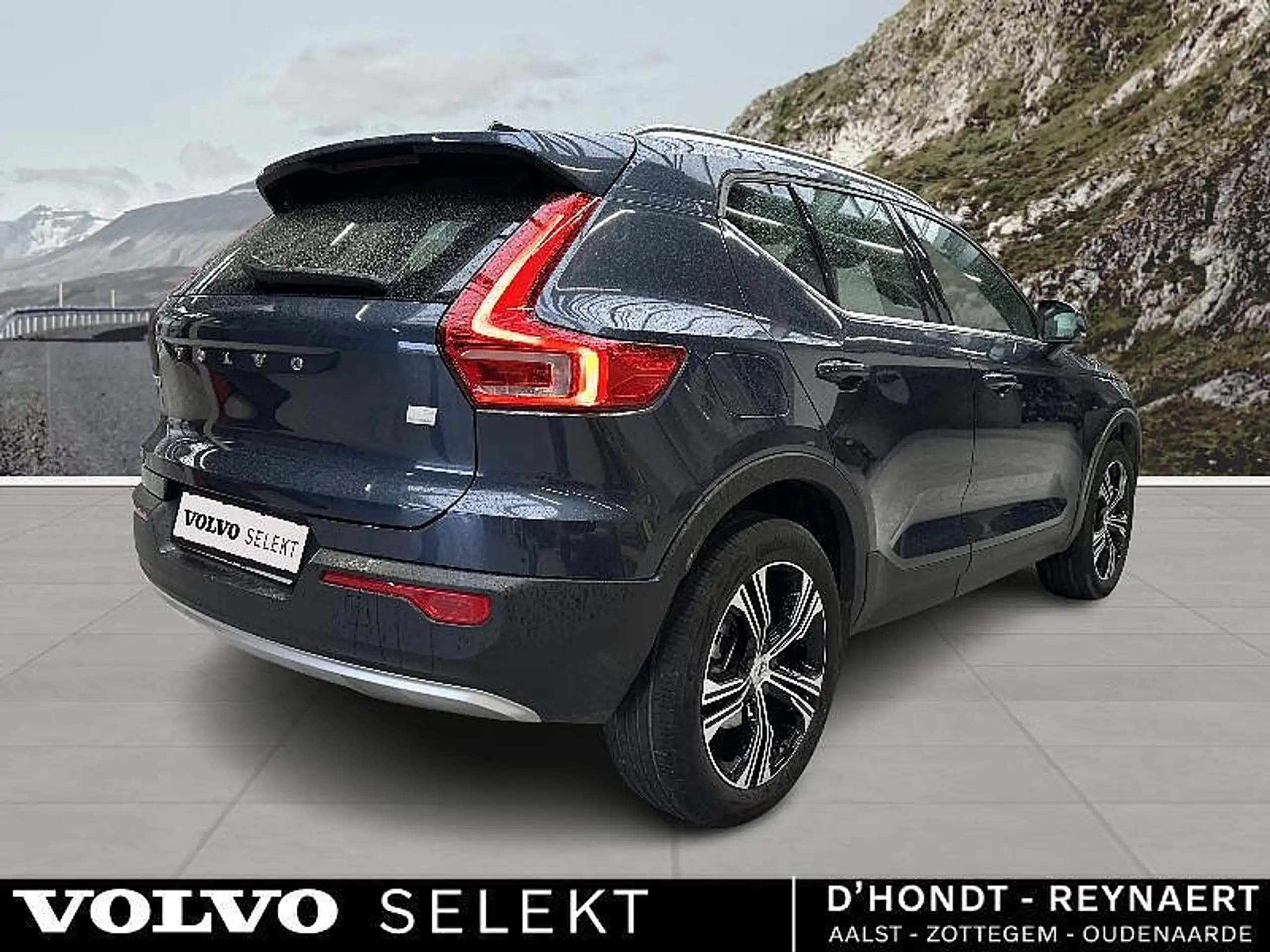 Volvo - XC40