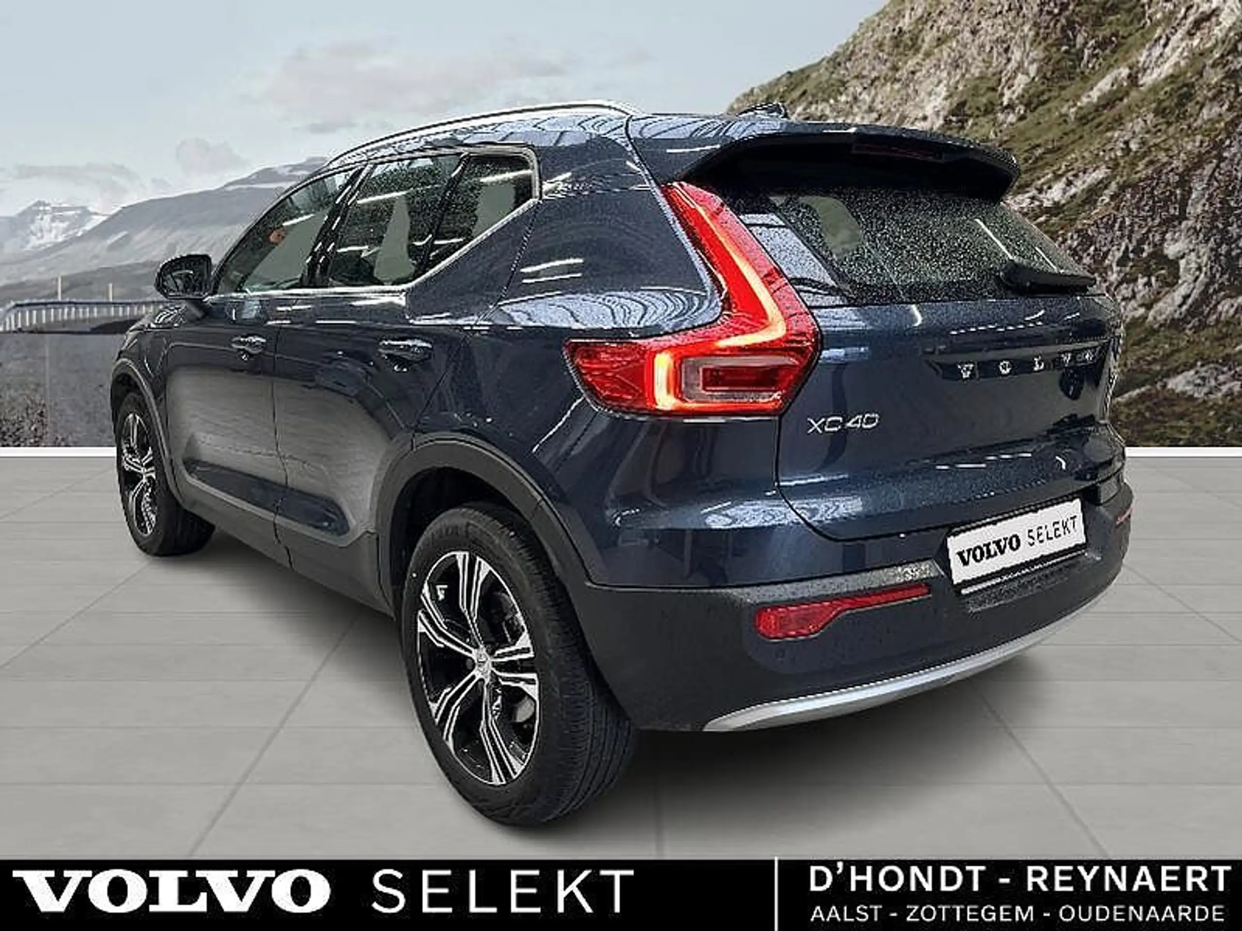 Volvo - XC40