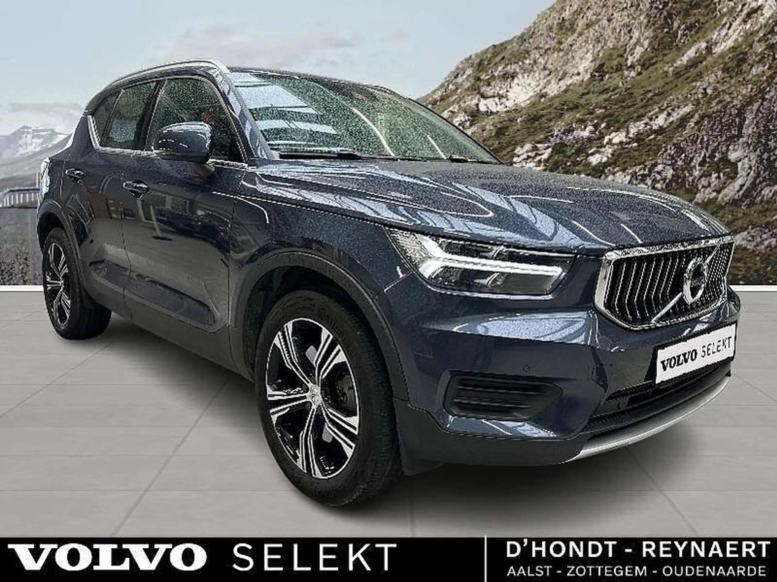 Volvo - XC40