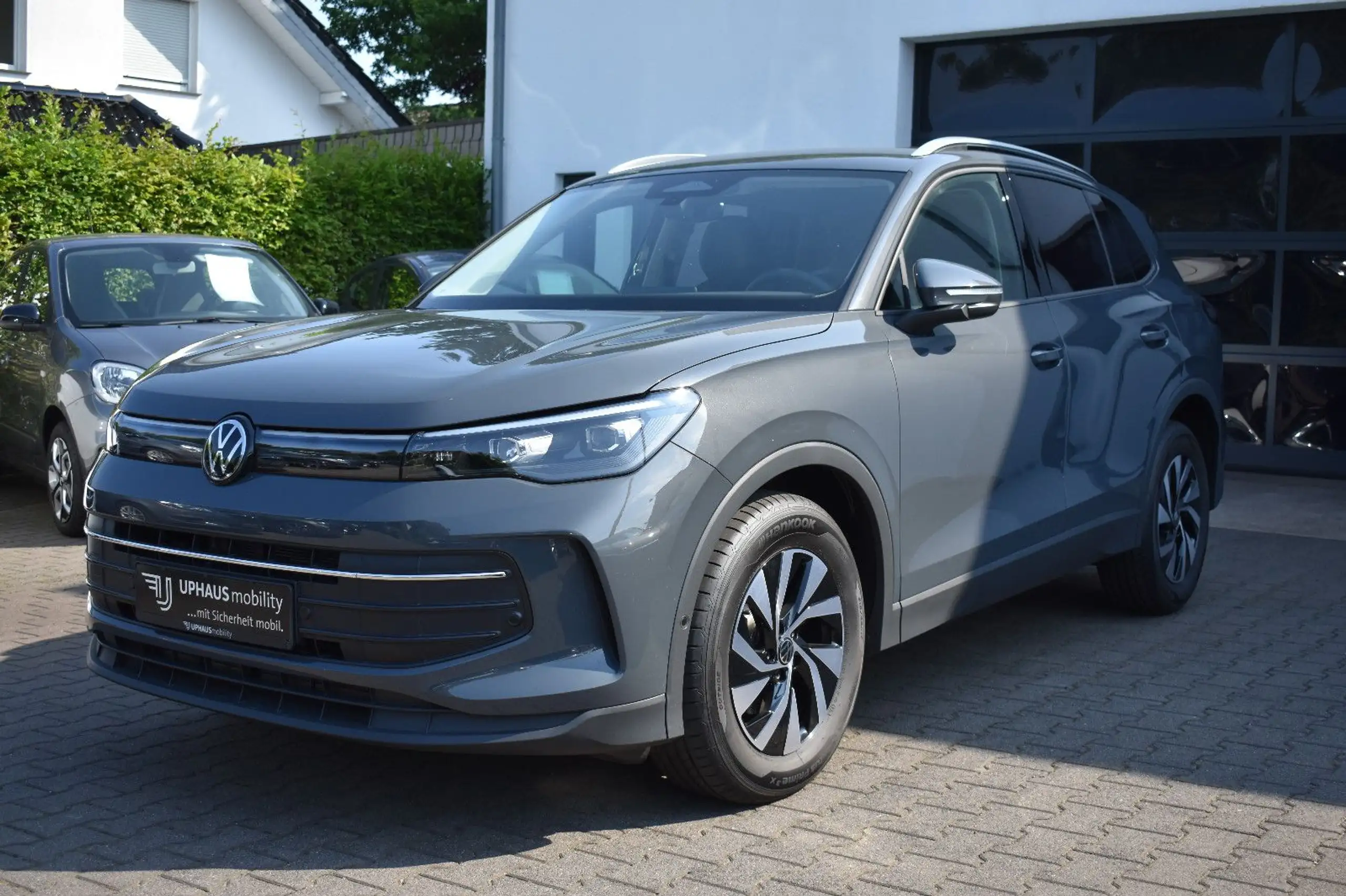 Volkswagen - Tiguan