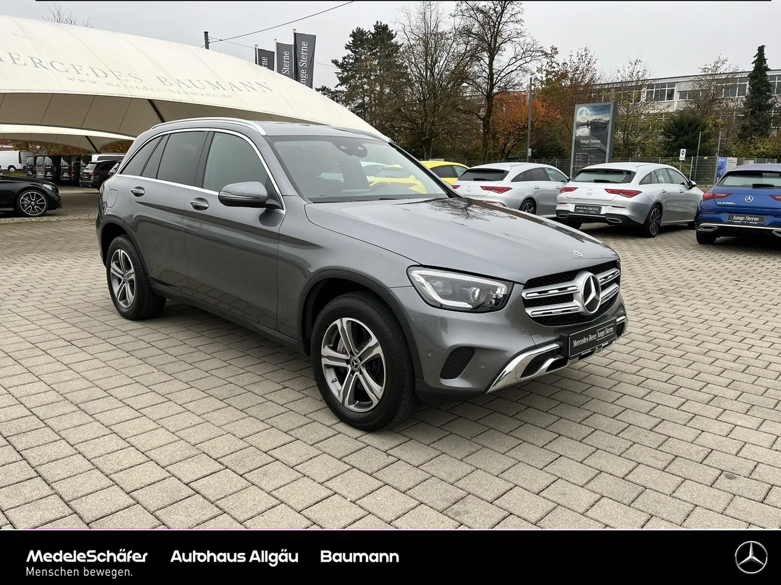 Mercedes-Benz - GLC 300