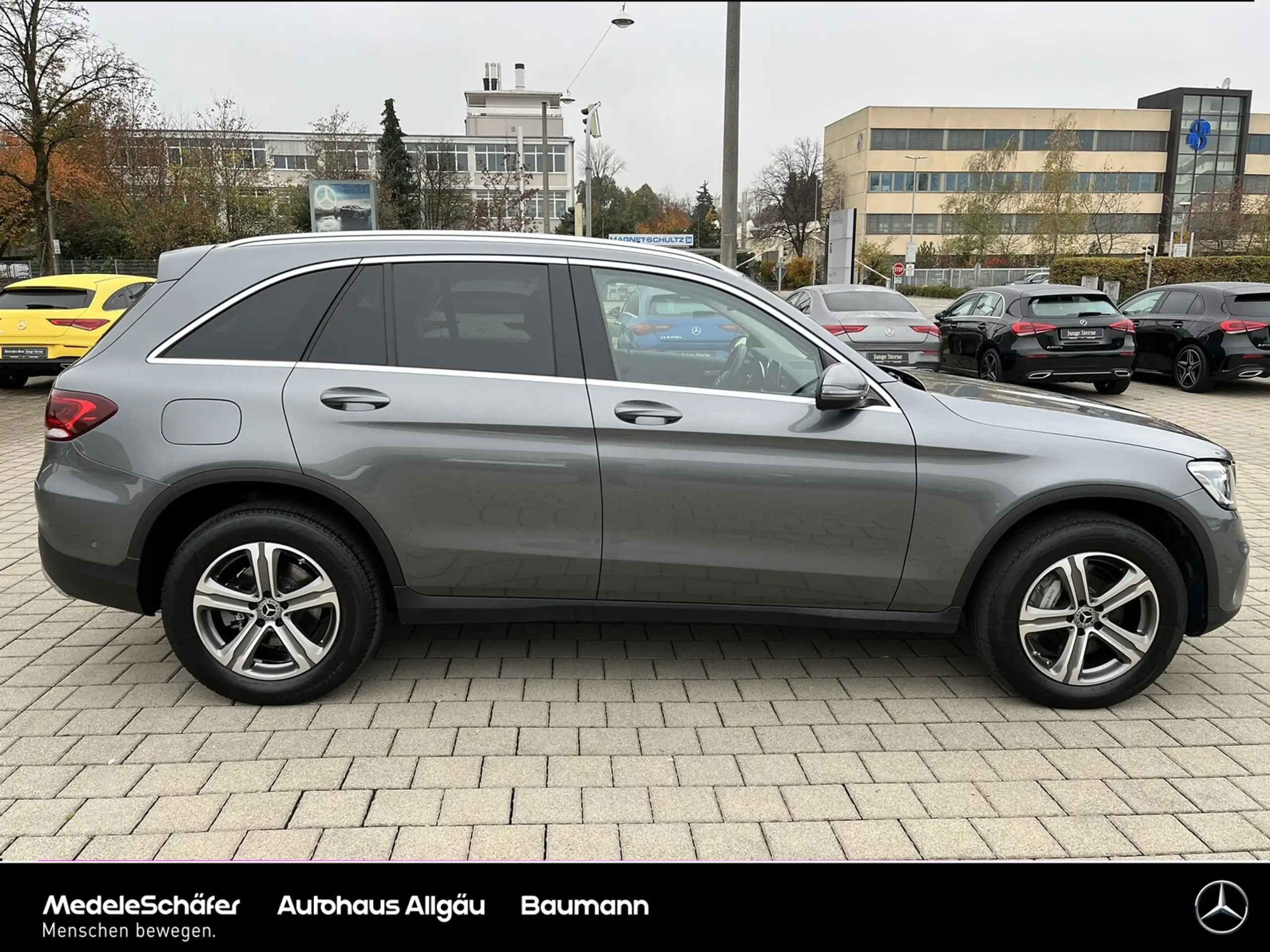 Mercedes-Benz - GLC 300