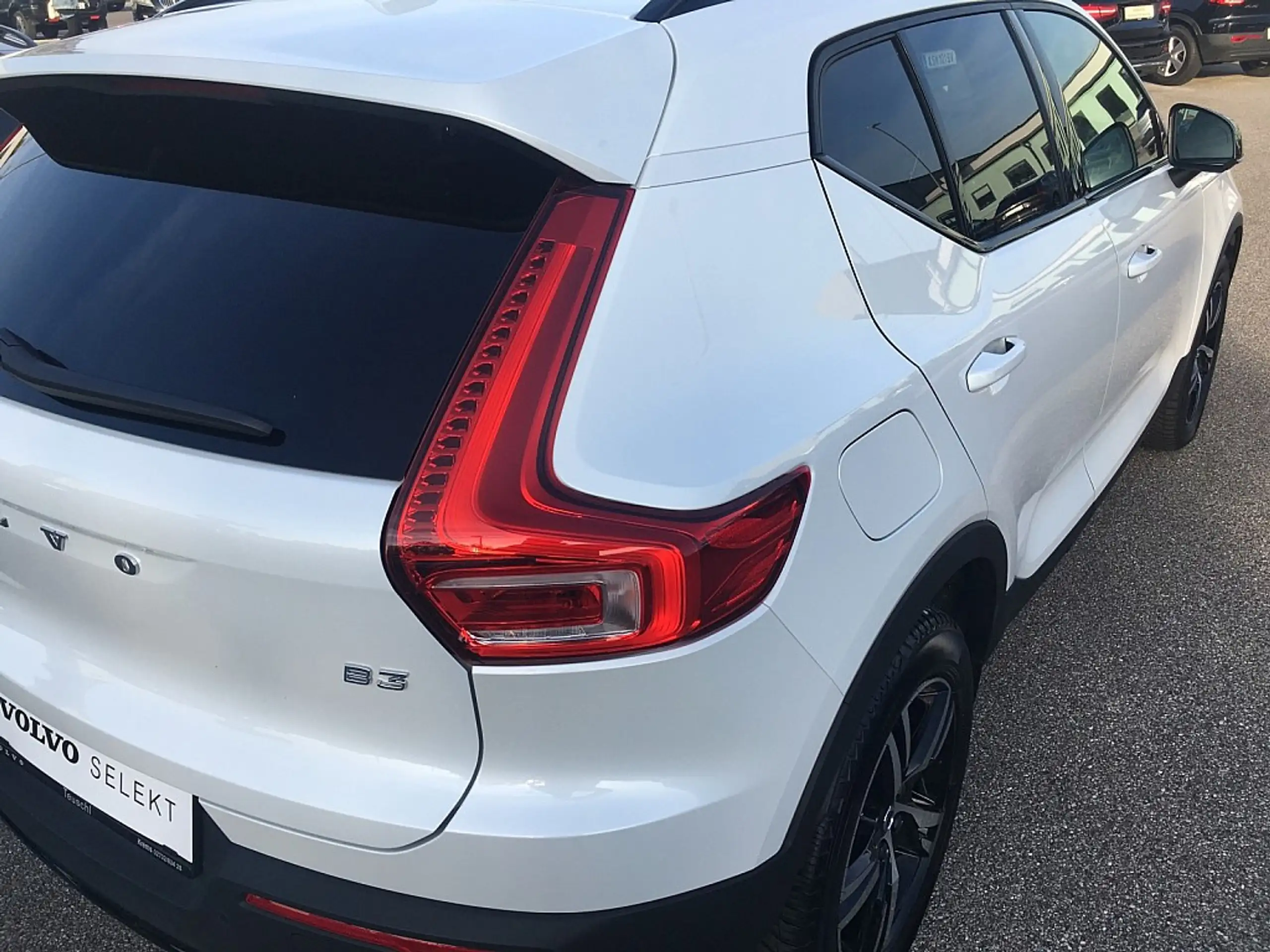 Volvo - XC40