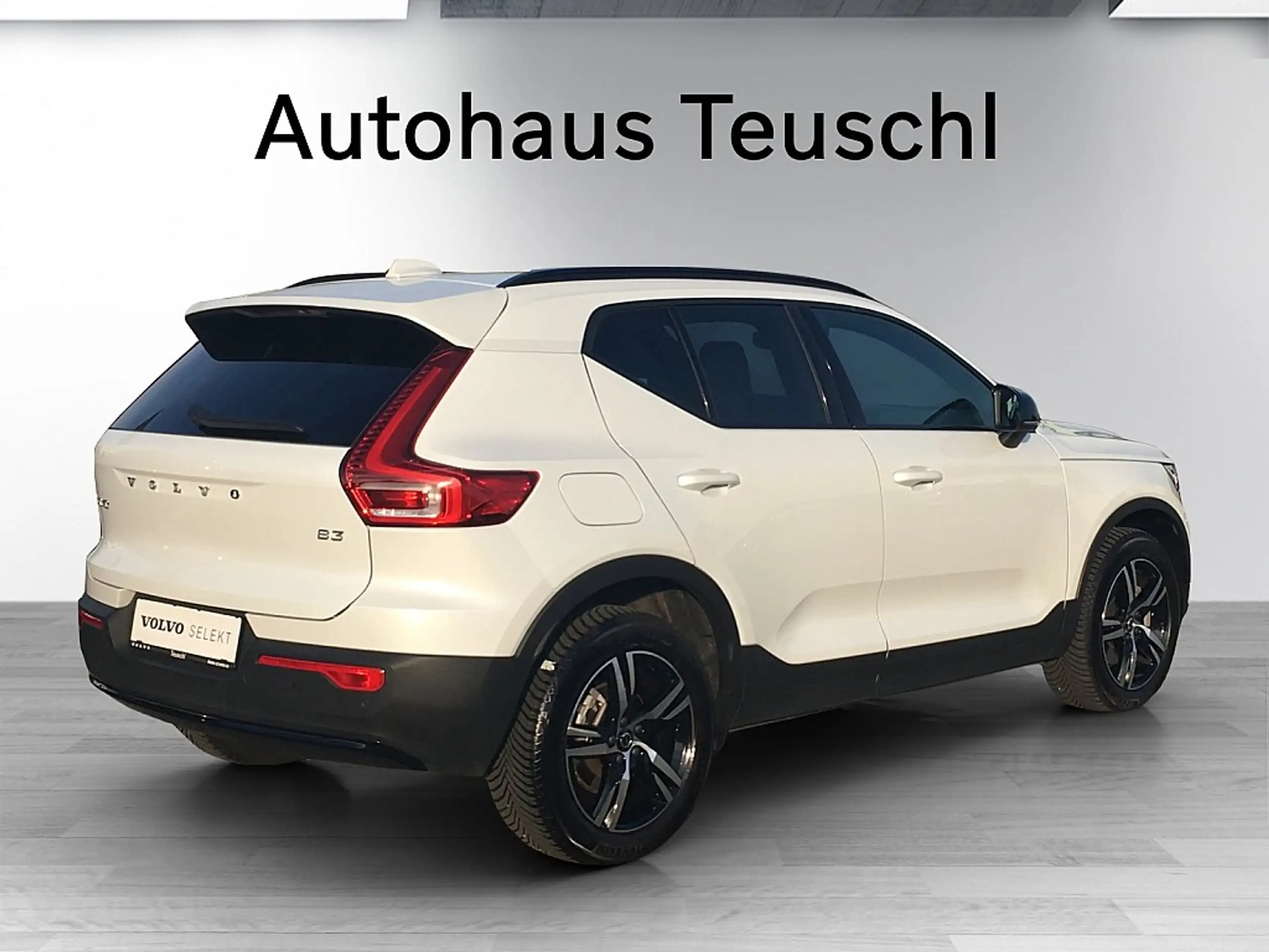 Volvo - XC40