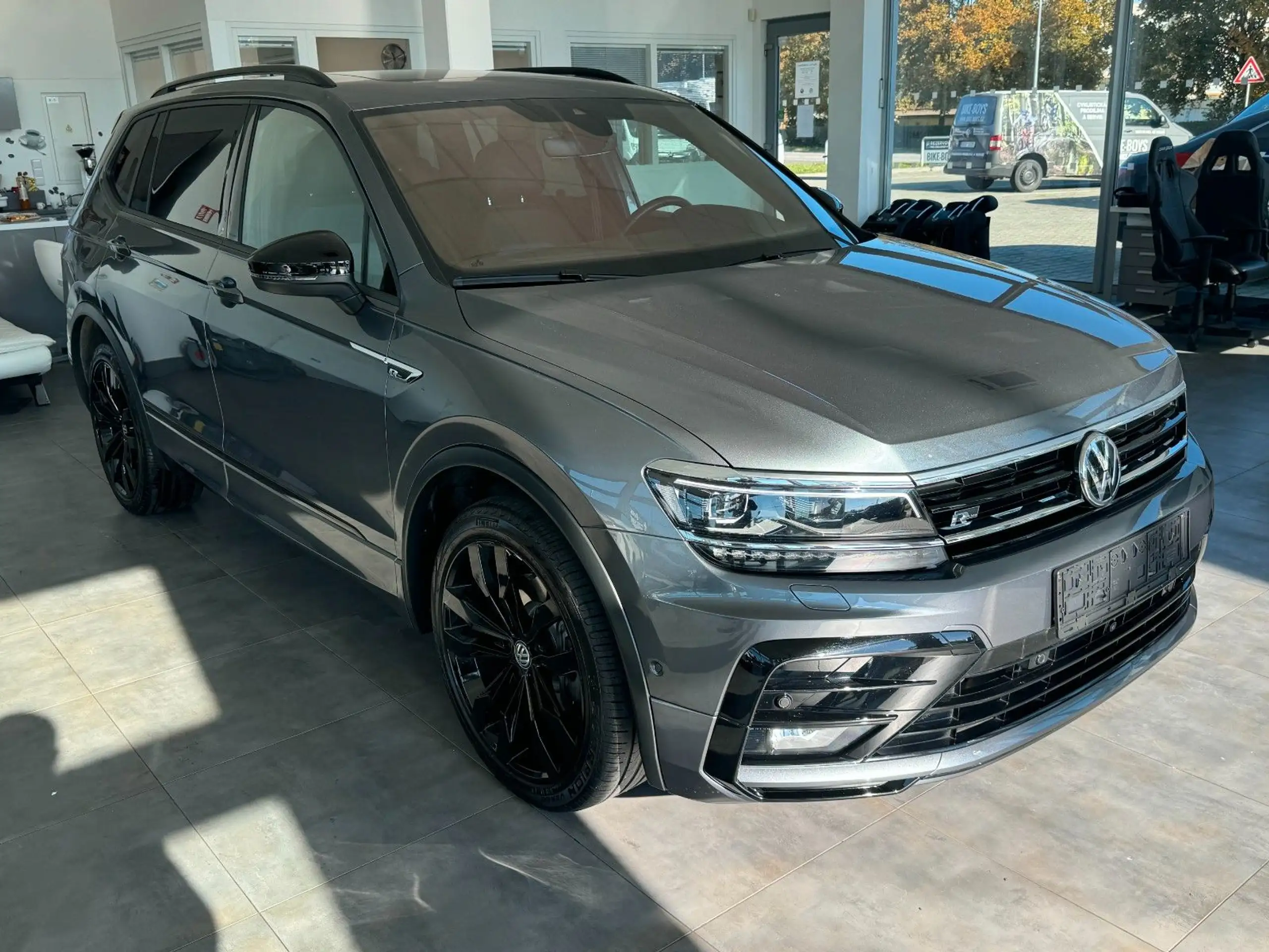 Volkswagen - Tiguan Allspace