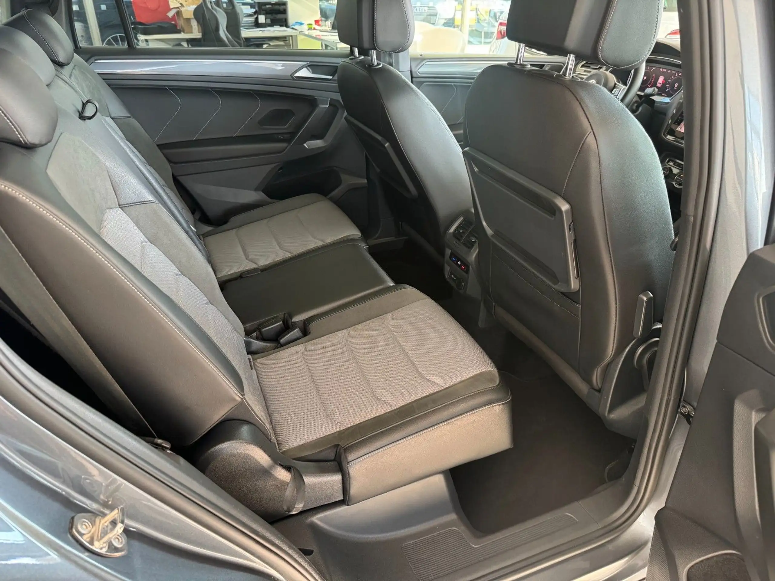 Volkswagen - Tiguan Allspace