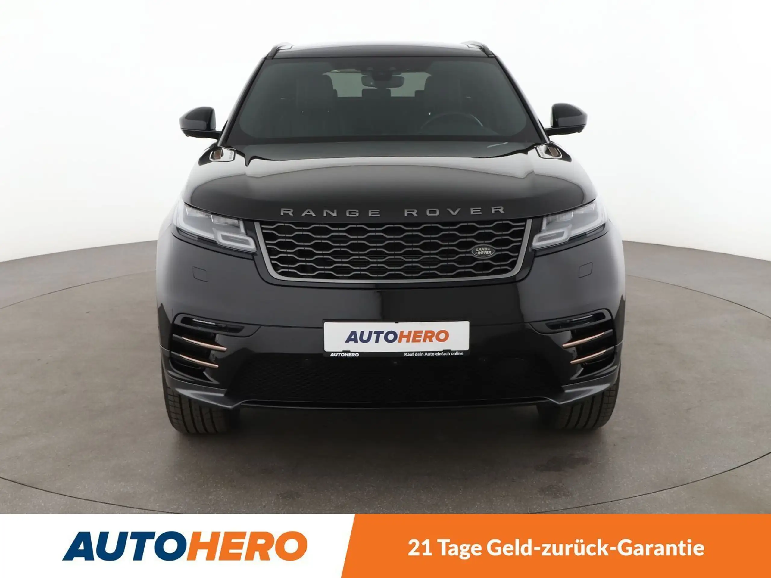 Land Rover - Range Rover Velar