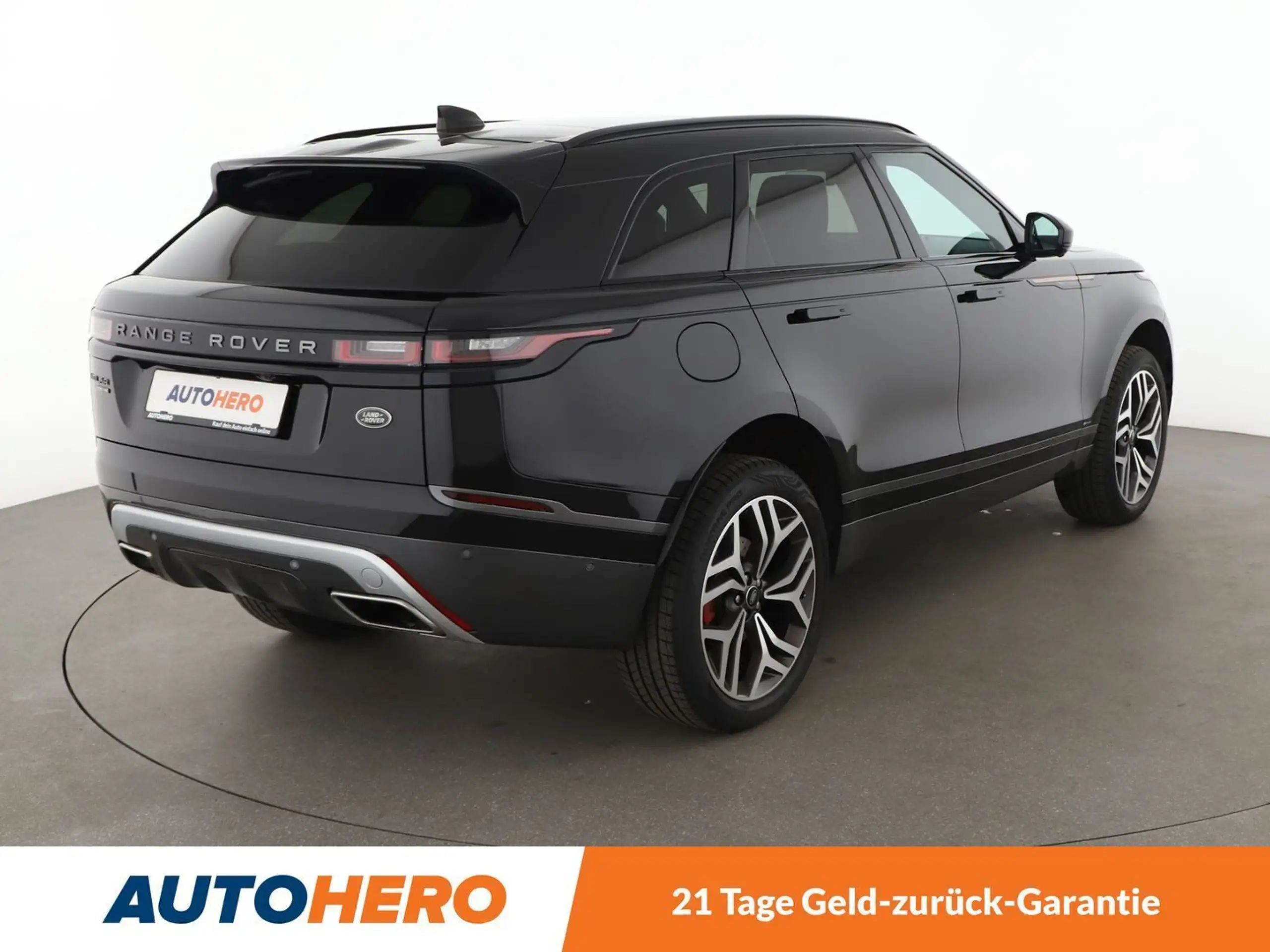 Land Rover - Range Rover Velar