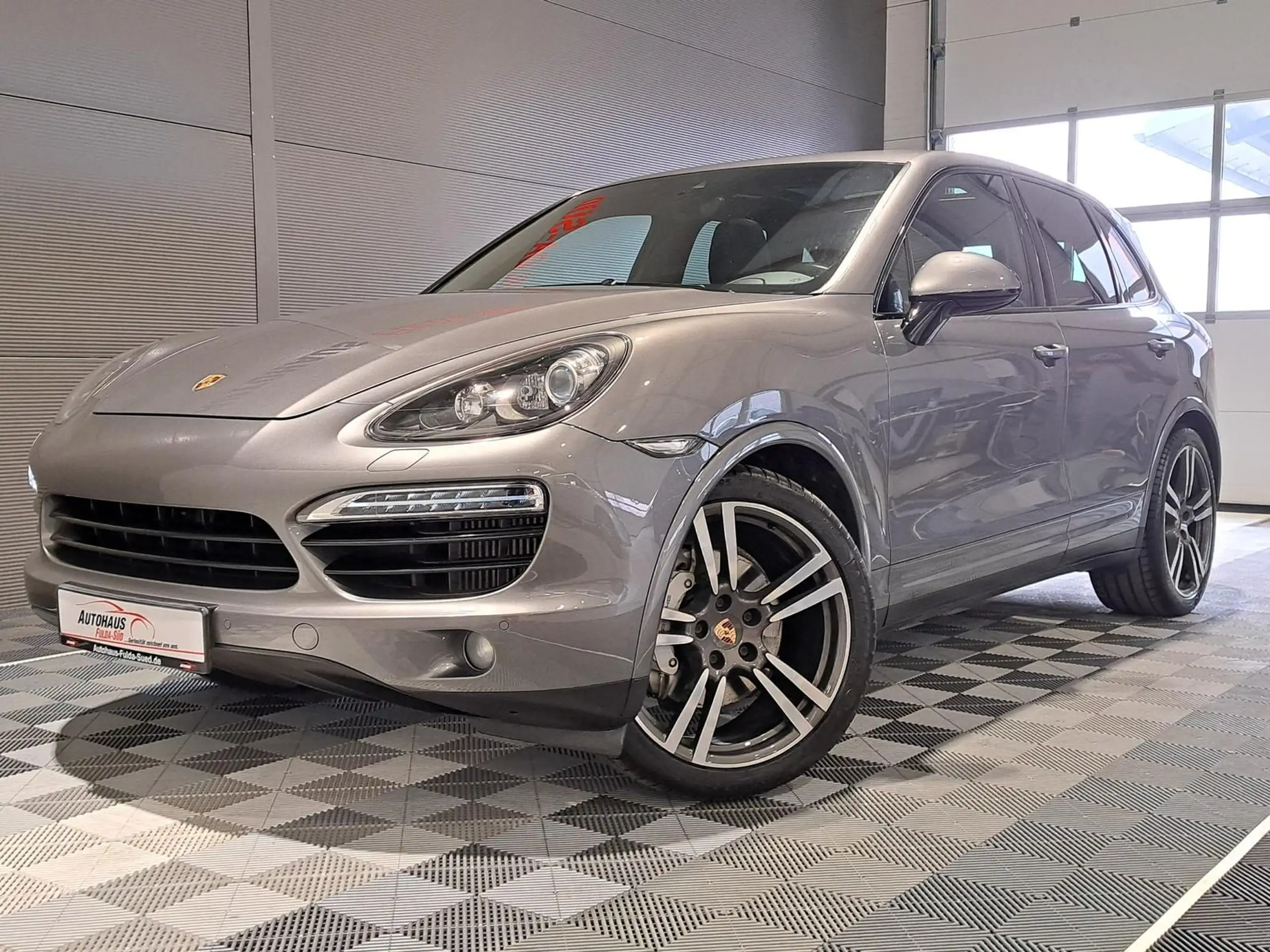 Porsche - Cayenne