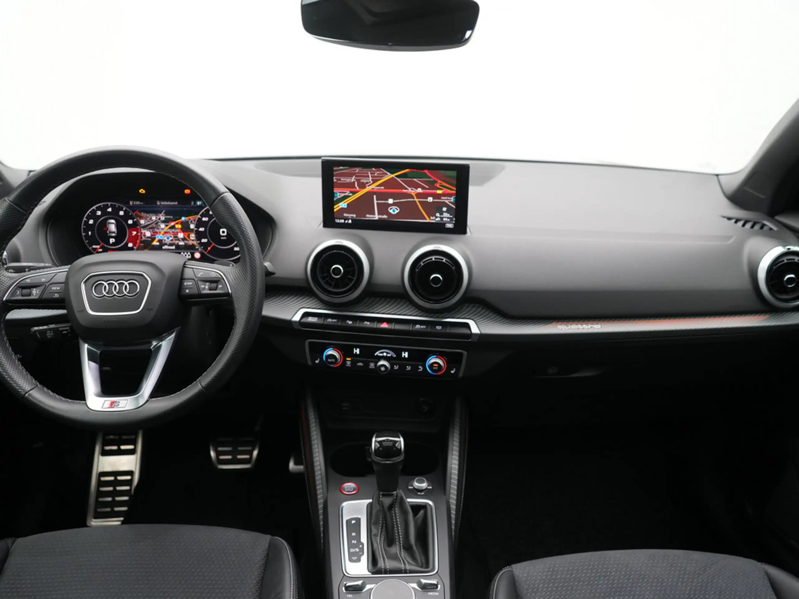 Audi SQ2 2021