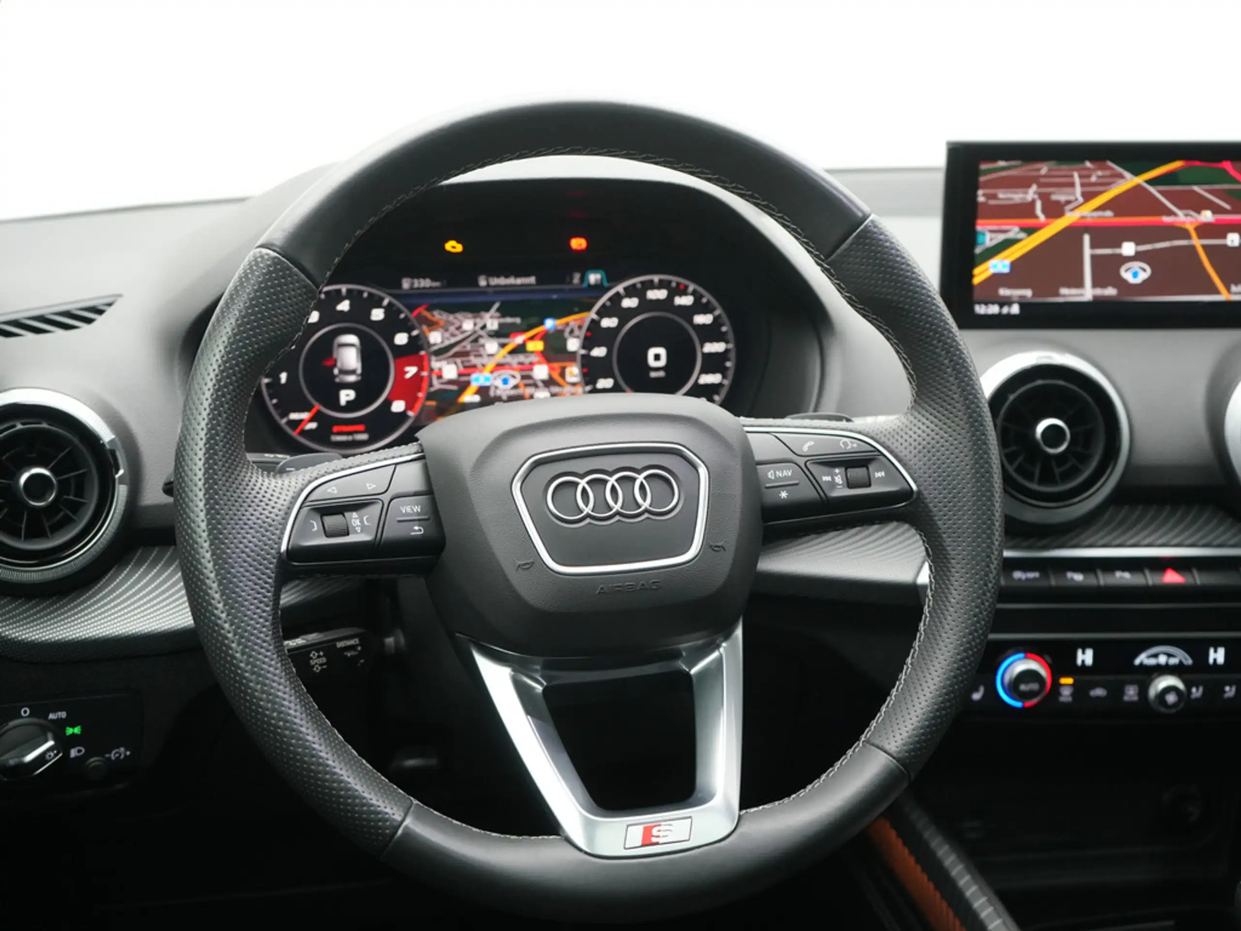 Audi - SQ2