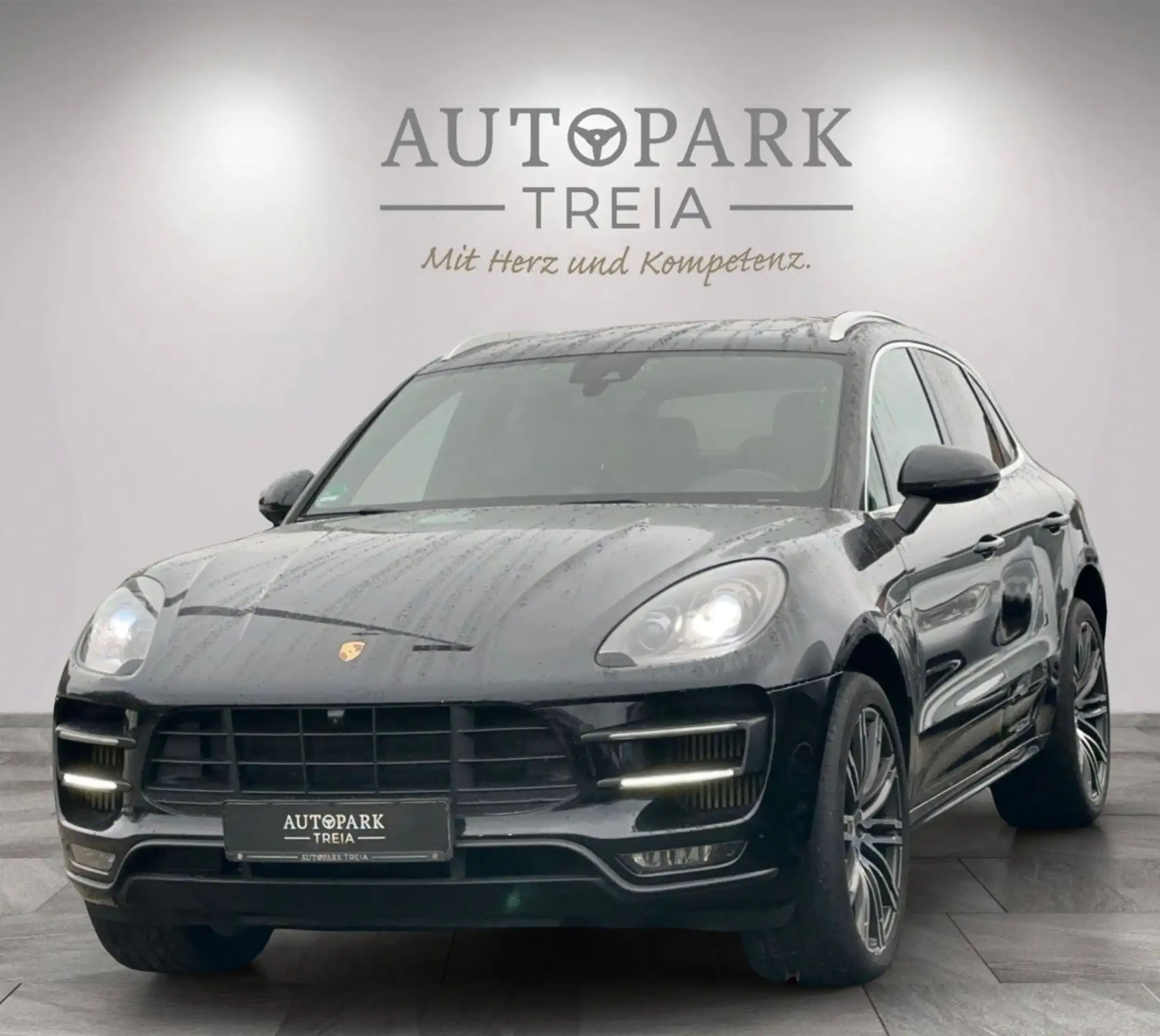 Porsche - Macan