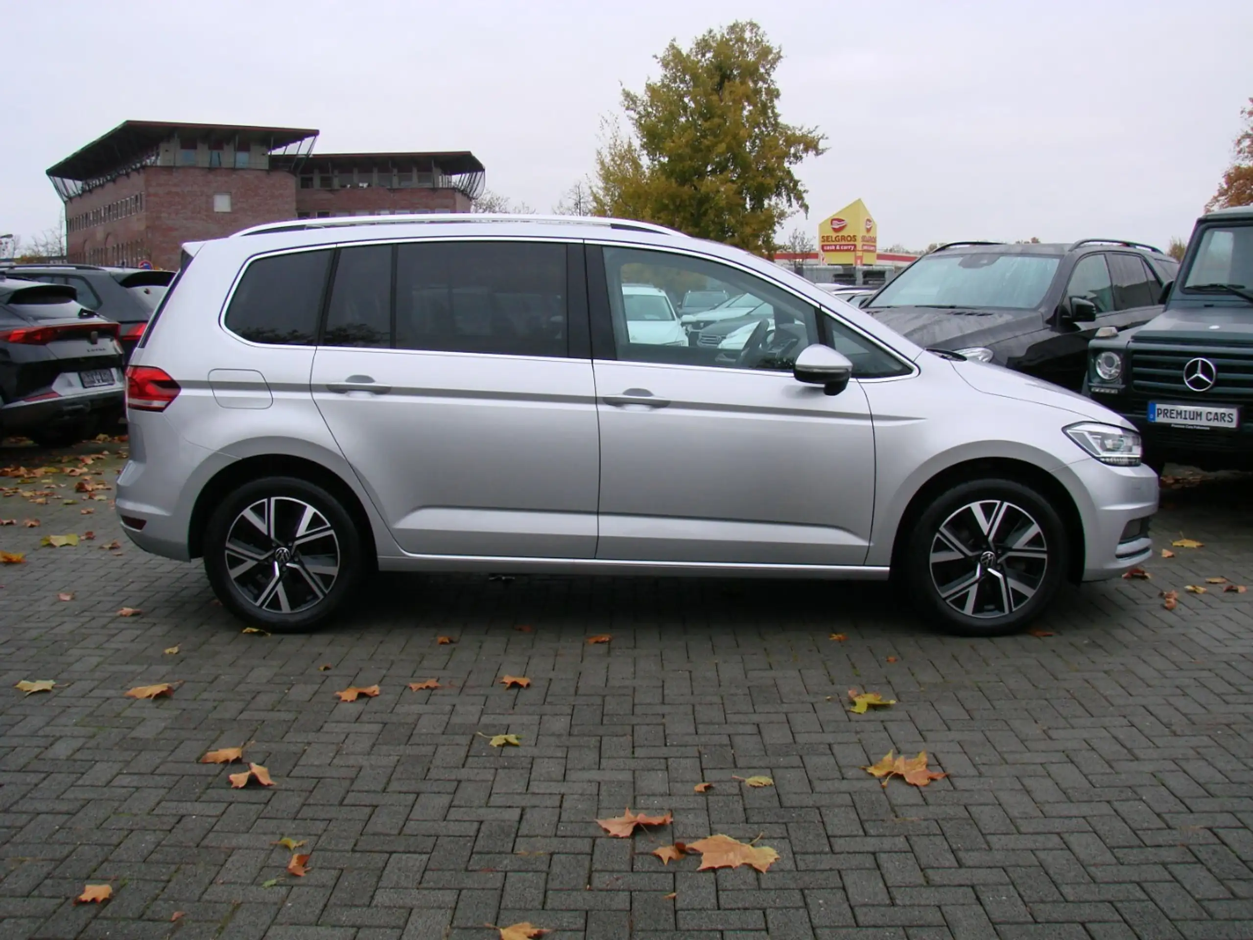 Volkswagen - Touran