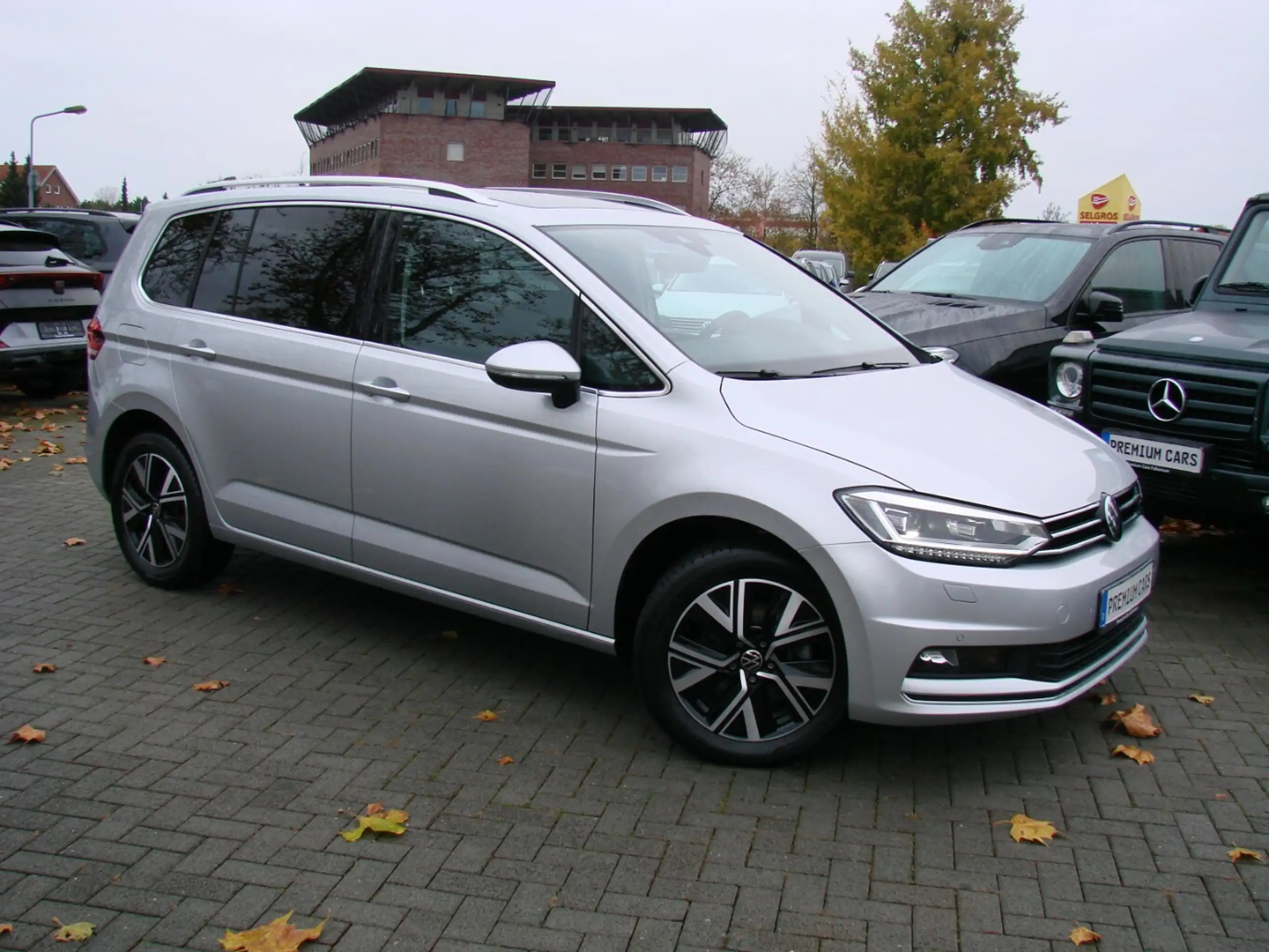 Volkswagen - Touran