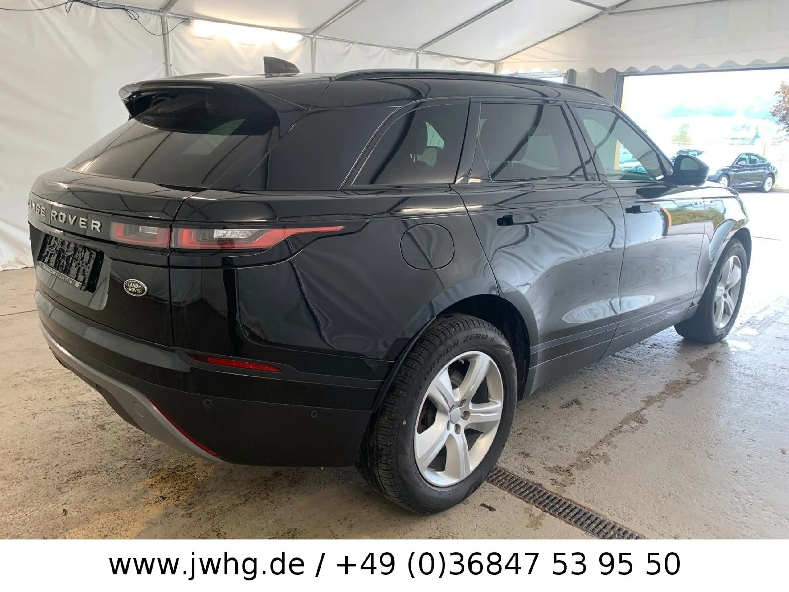 Land Rover - Range Rover Velar