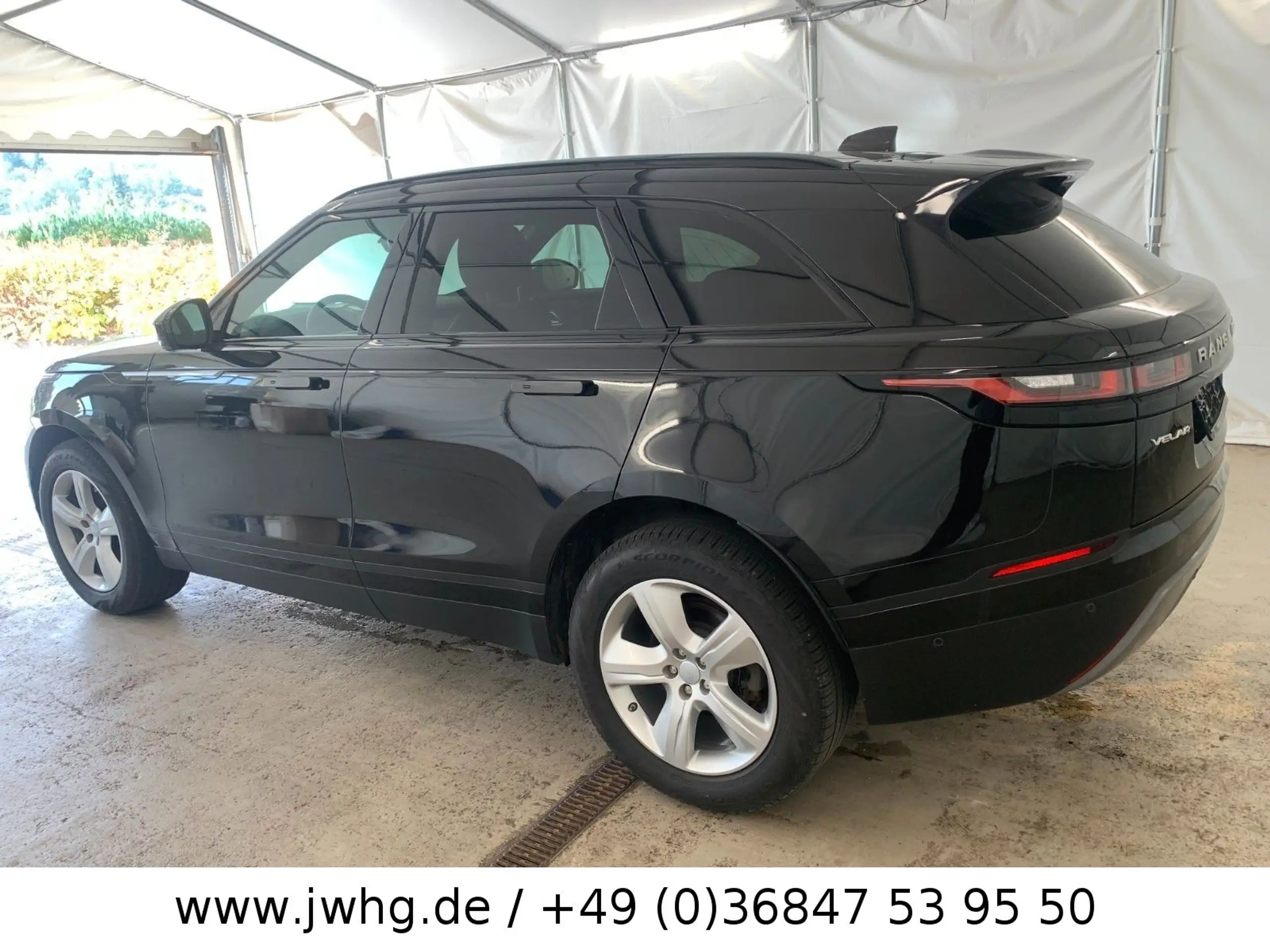 Land Rover - Range Rover Velar