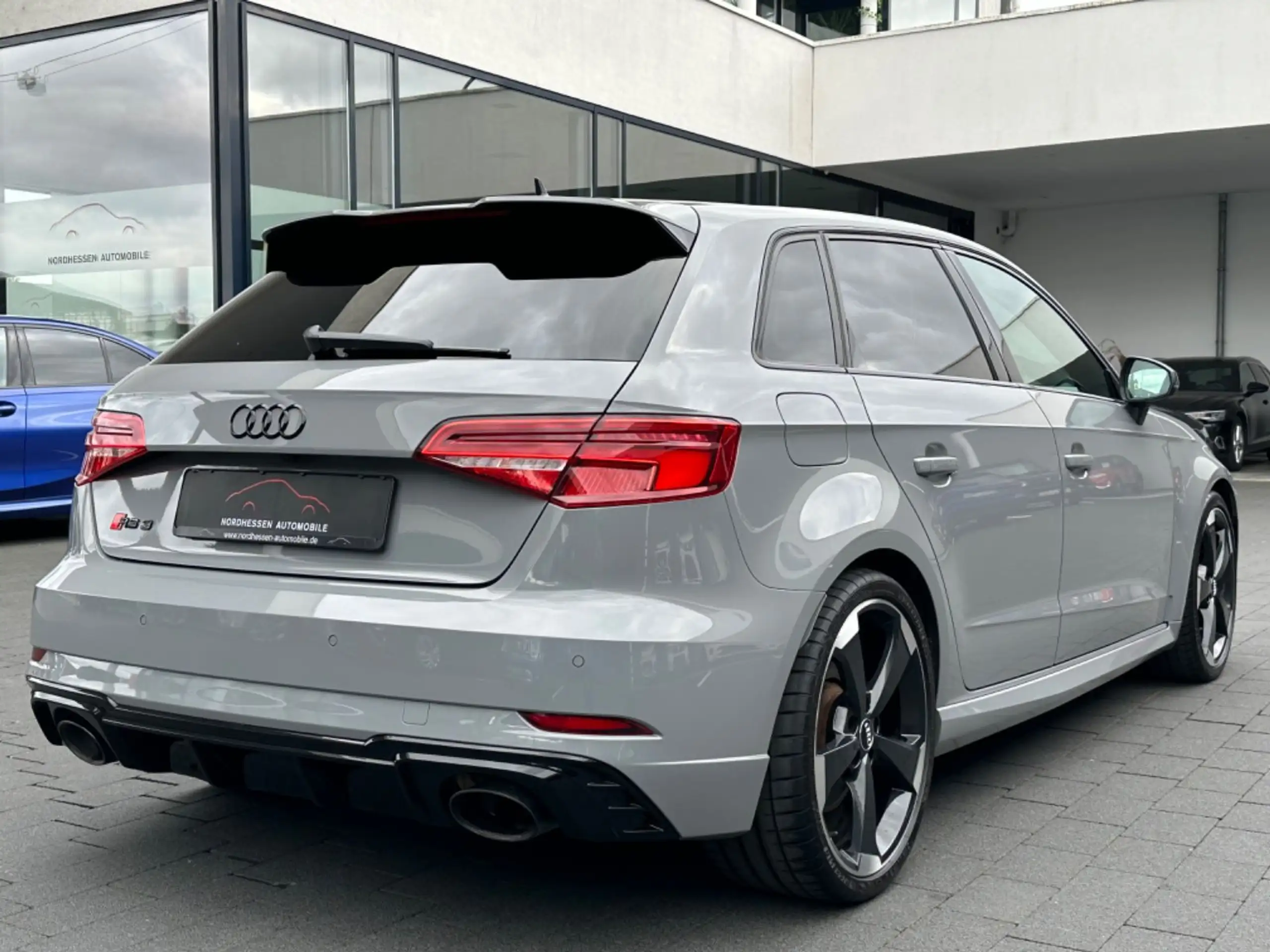 Audi - RS3