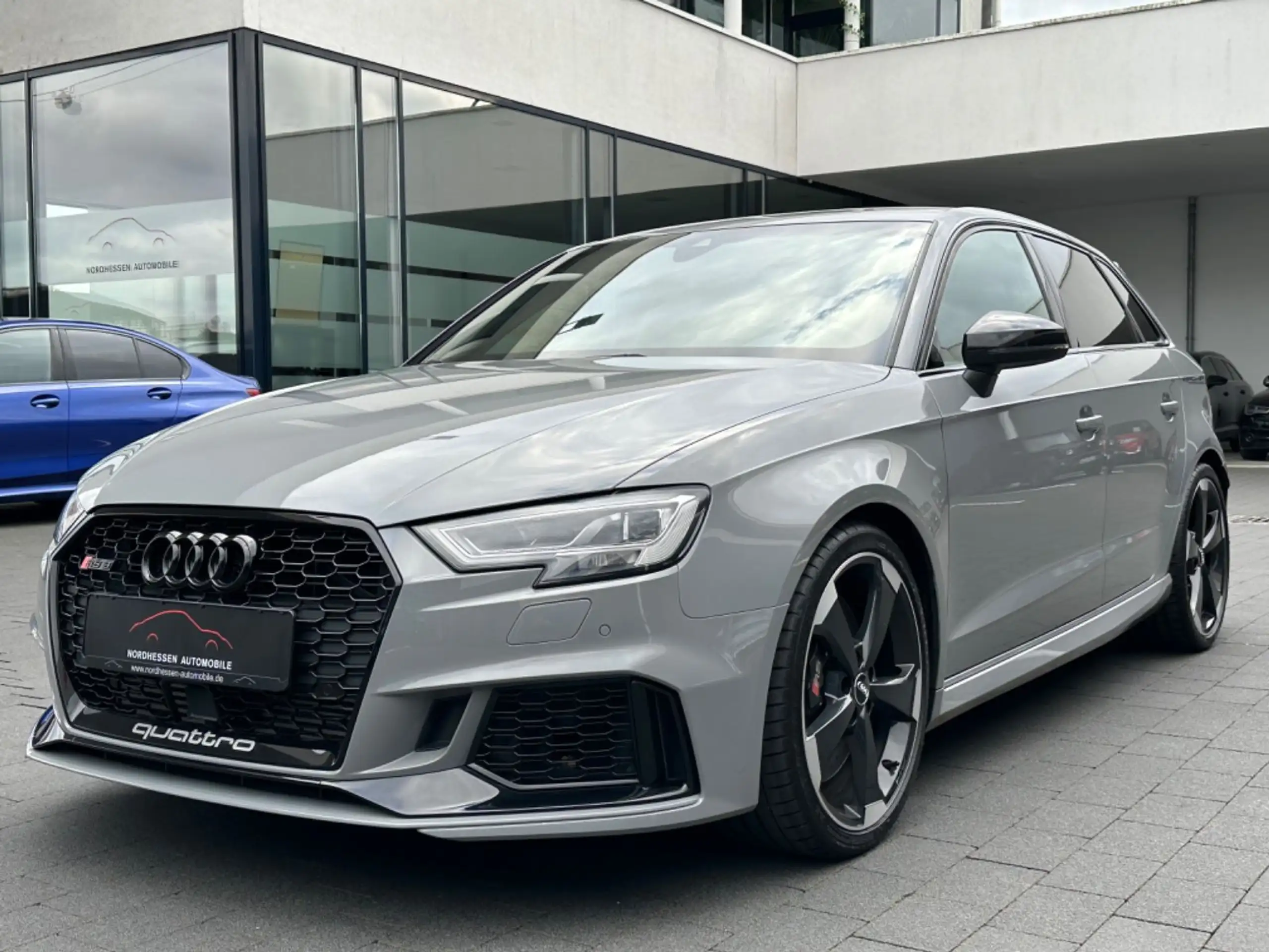 Audi - RS3