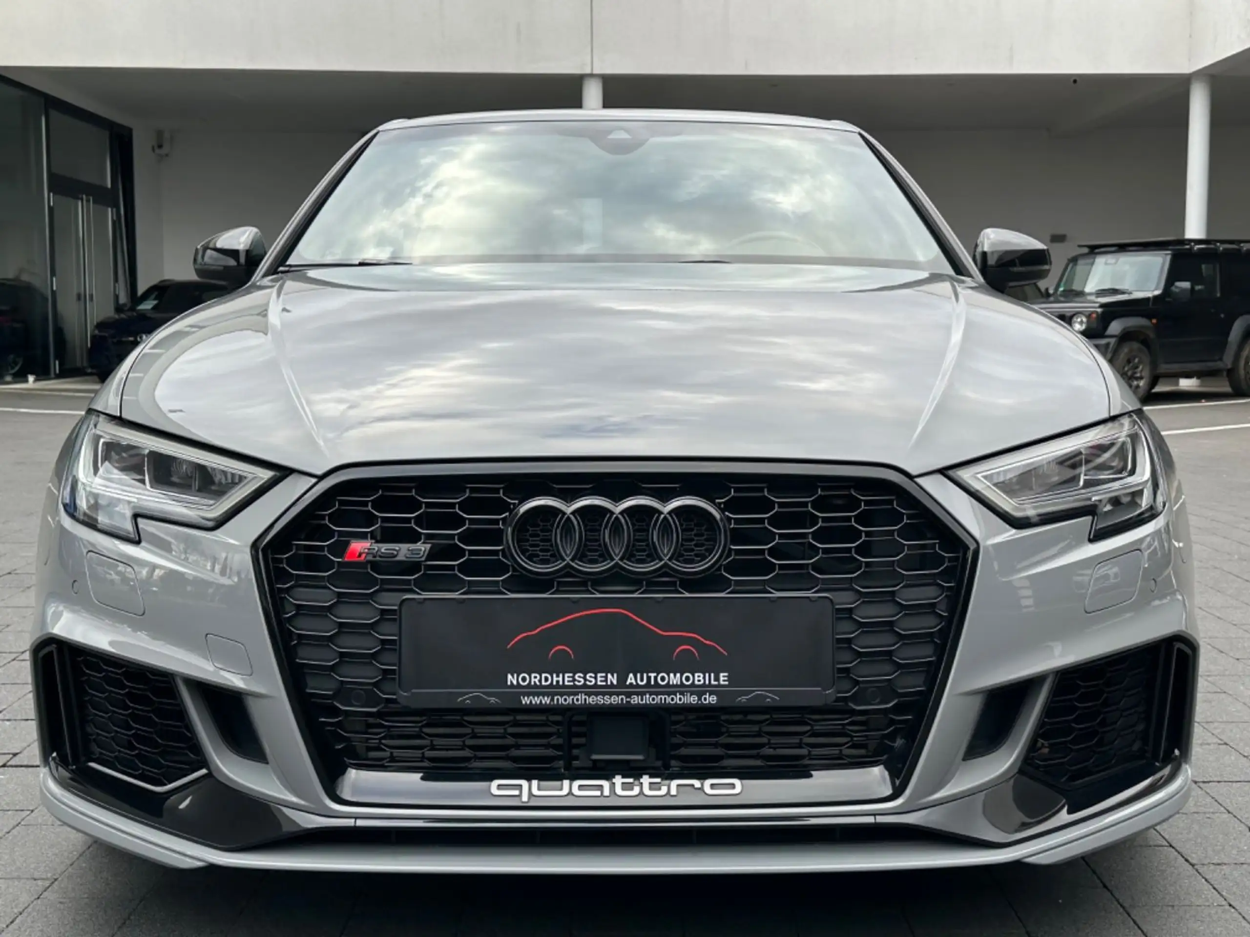 Audi - RS3