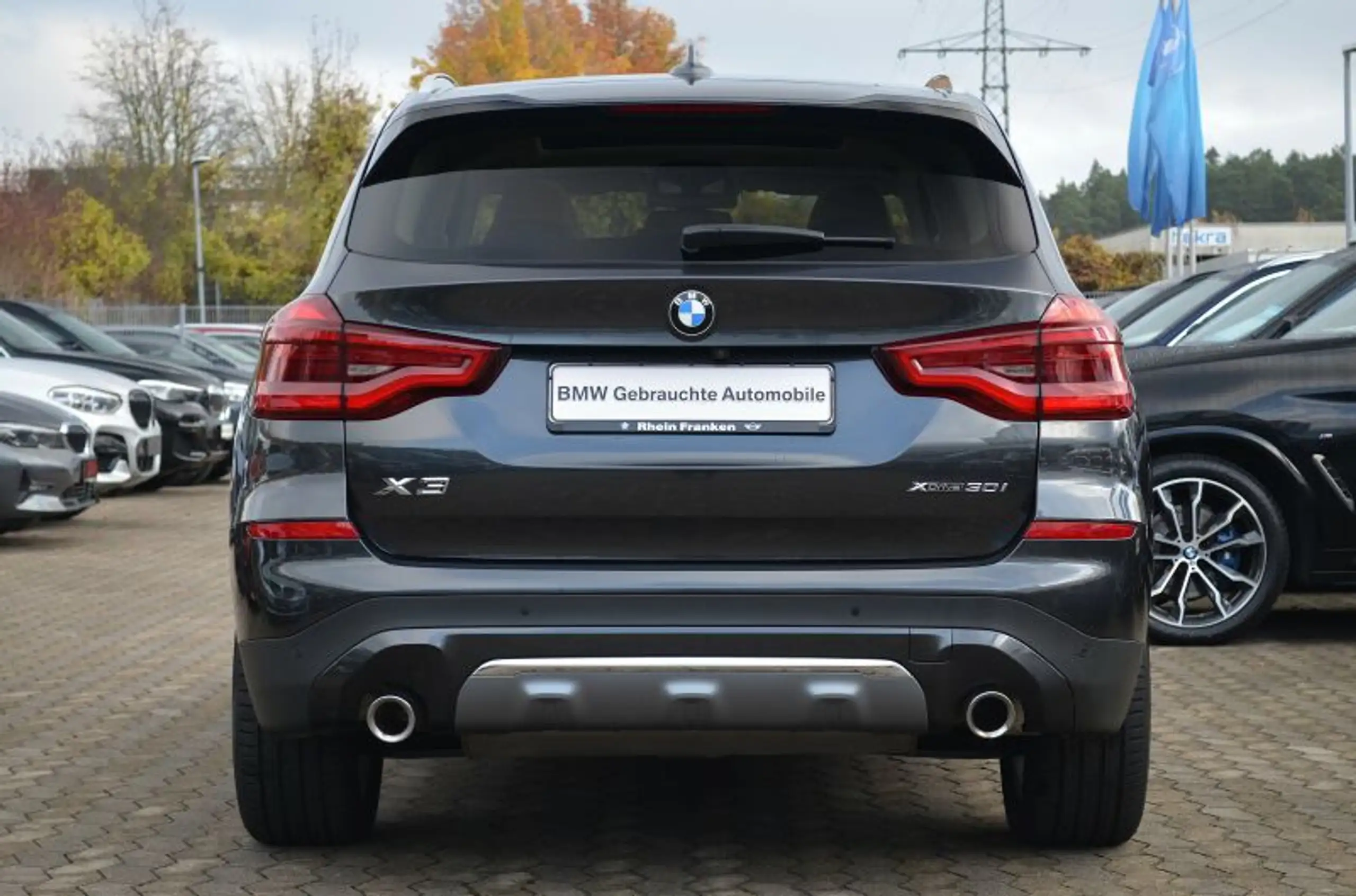 BMW - X3