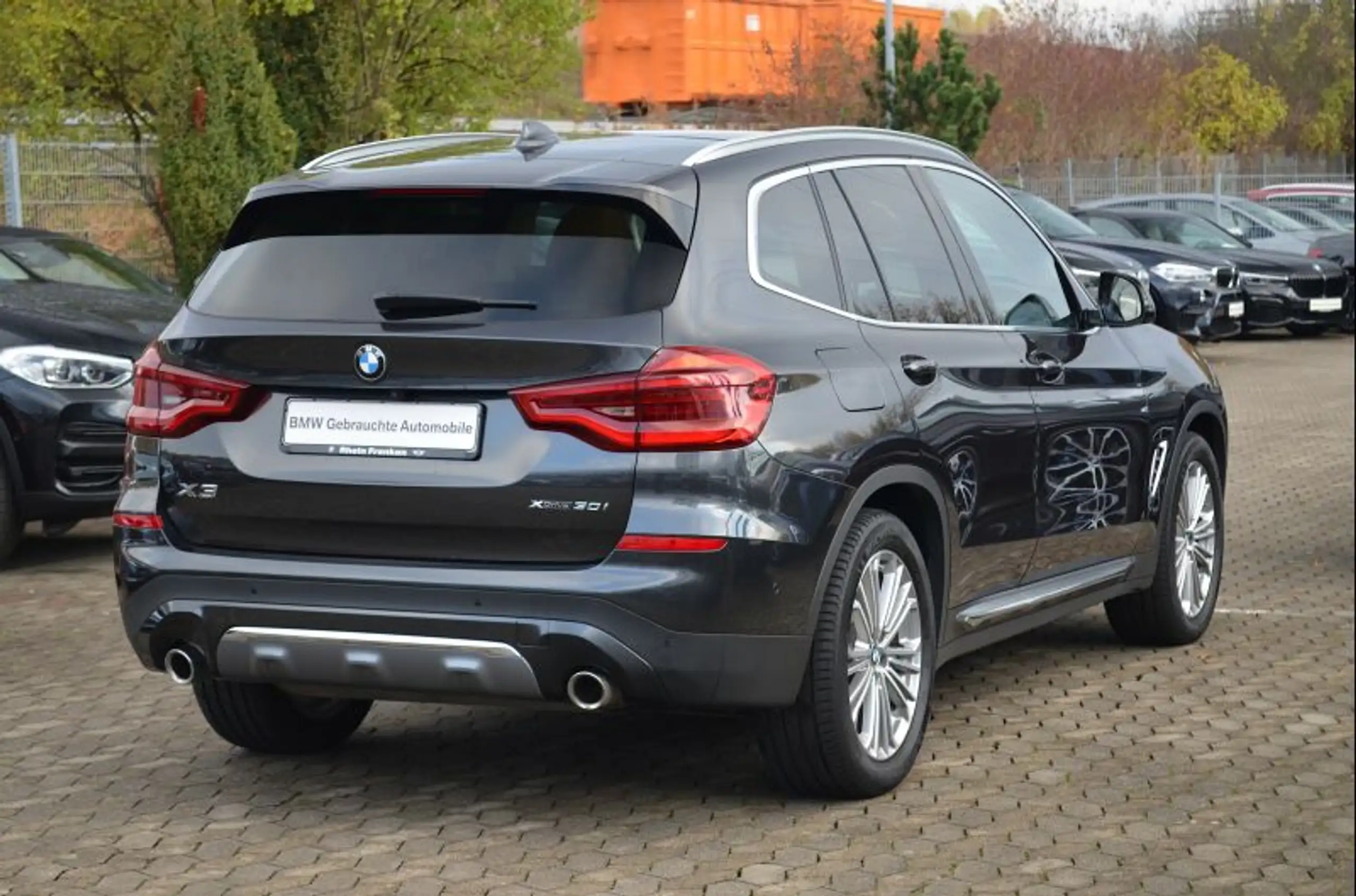 BMW - X3