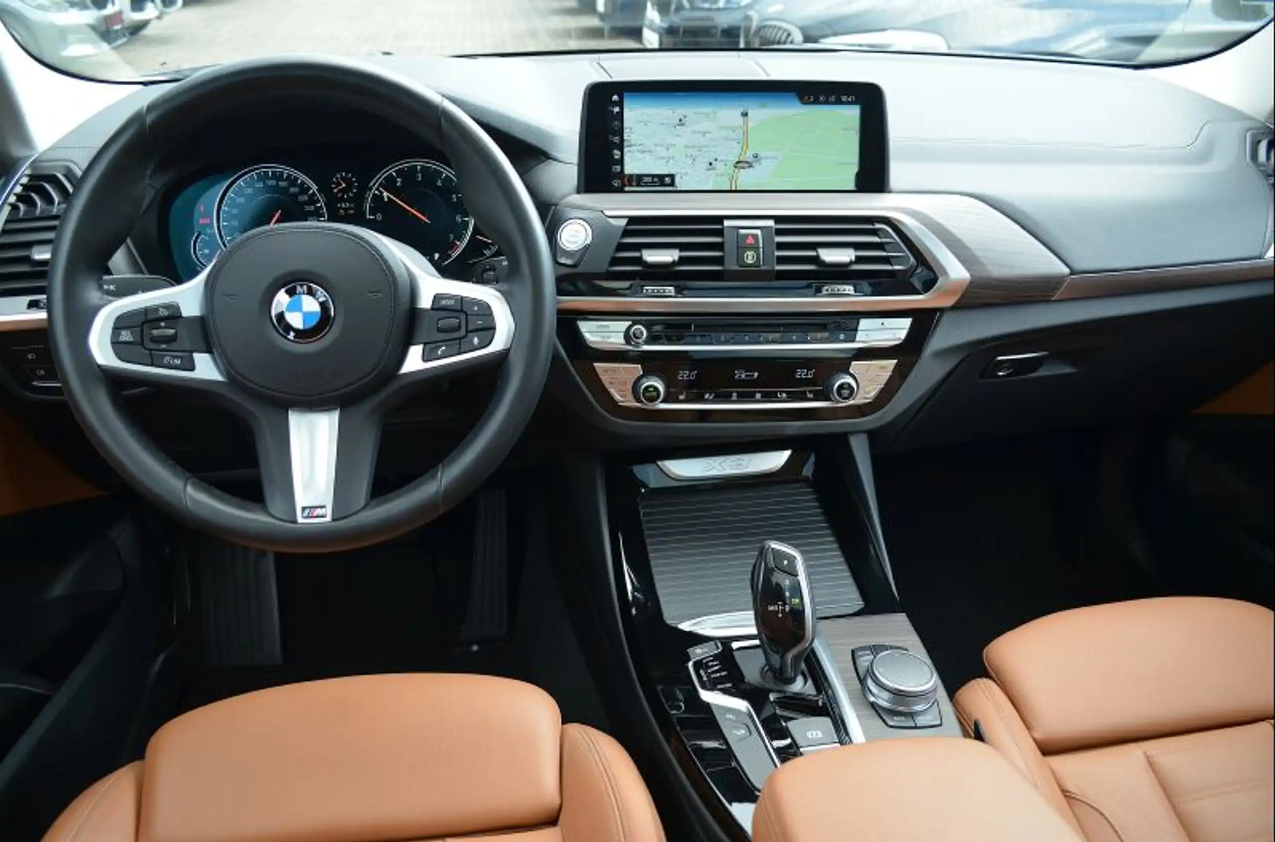 BMW - X3