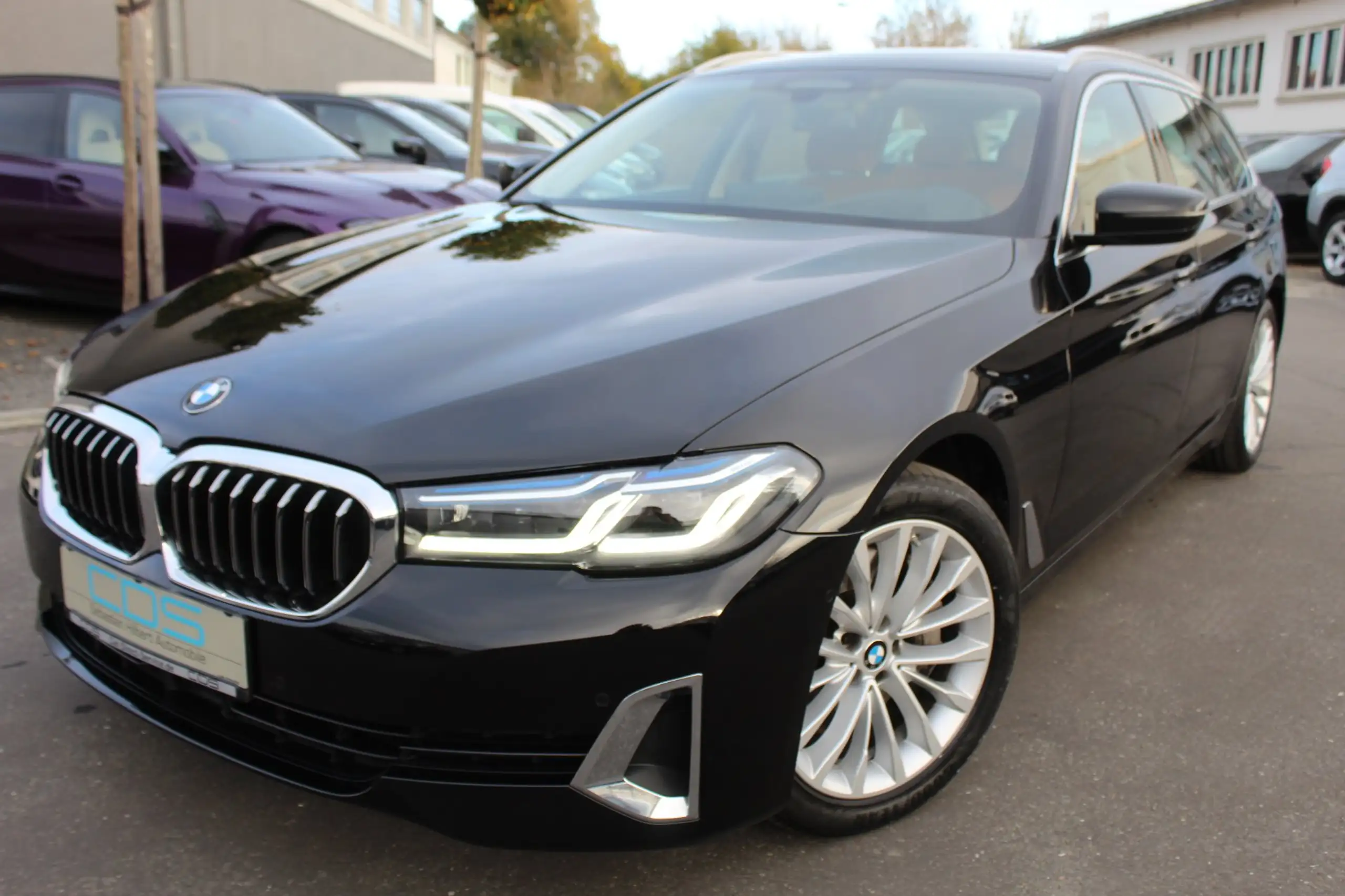 BMW - 530