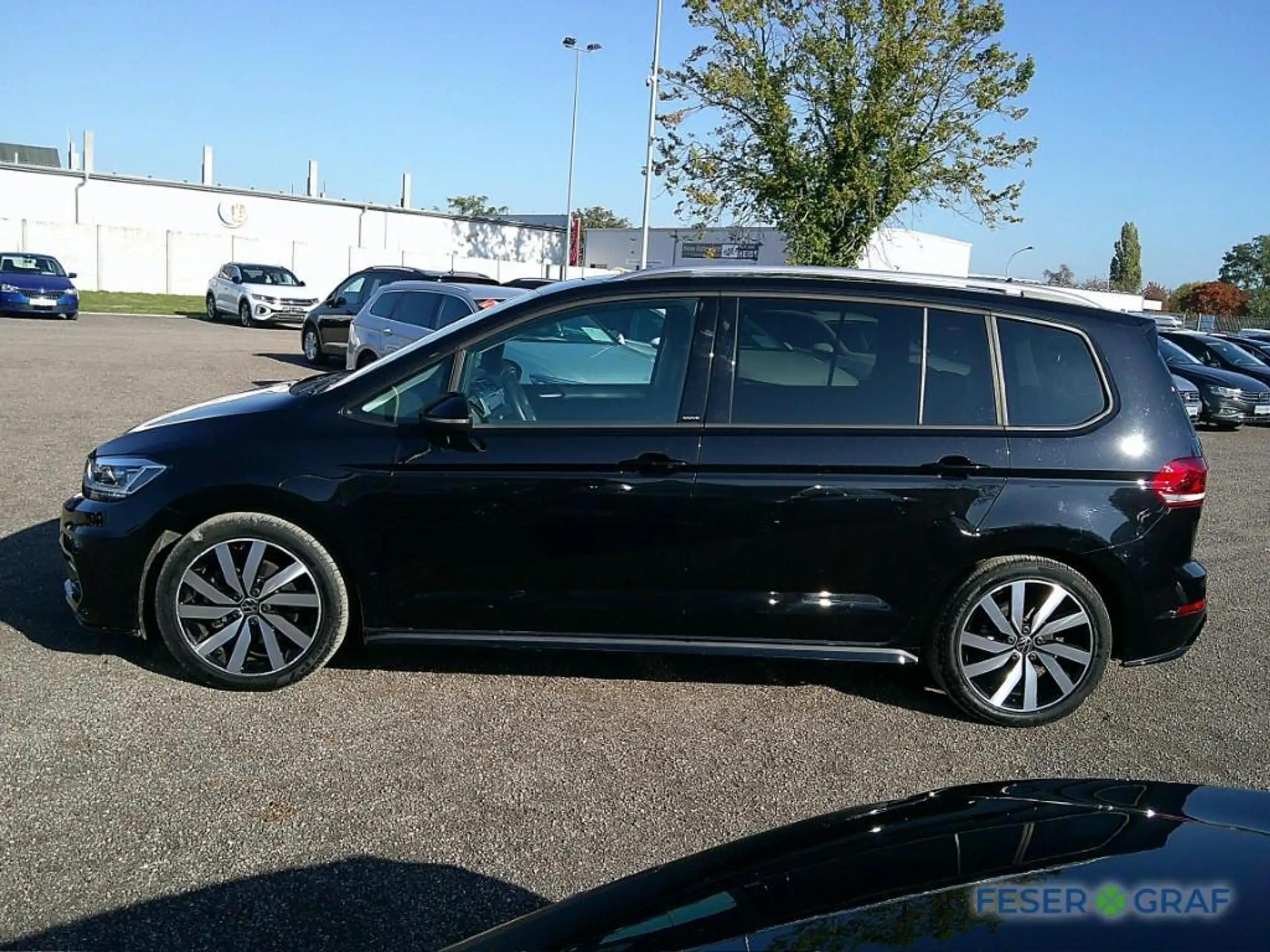 Volkswagen - Touran