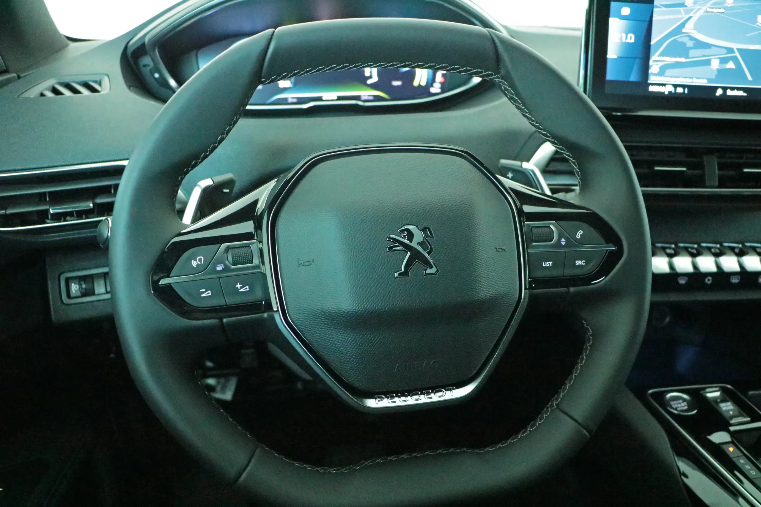 Peugeot - 3008