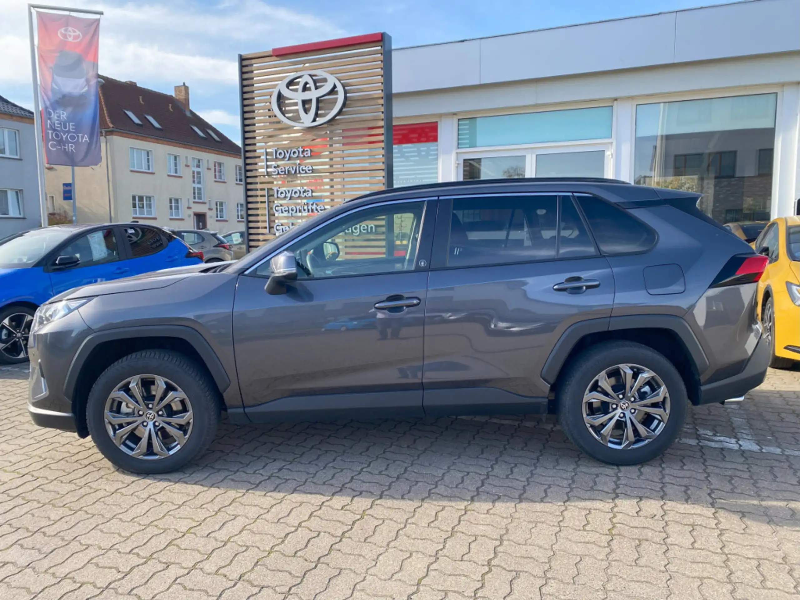 Toyota - RAV 4