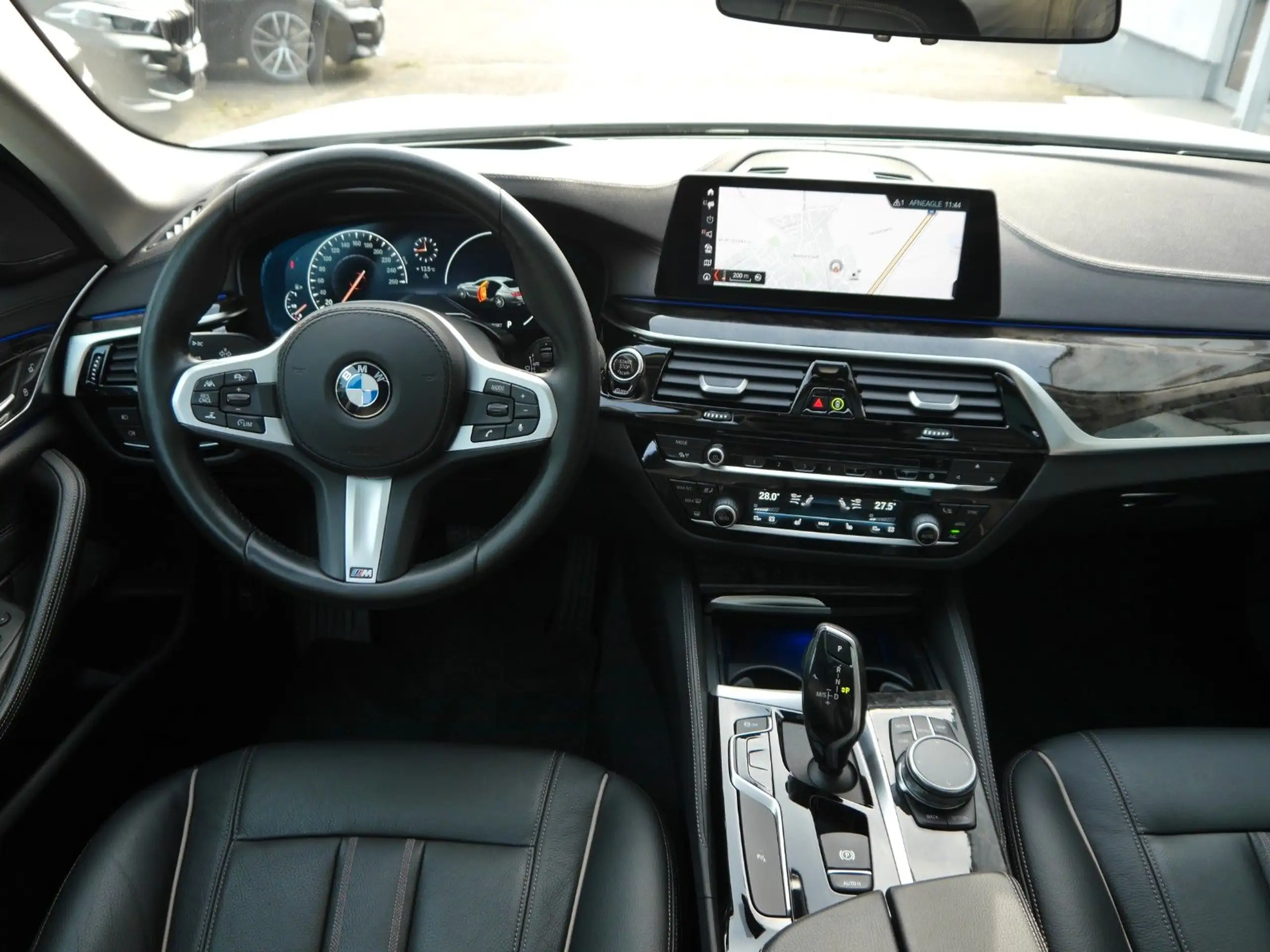 BMW - 540