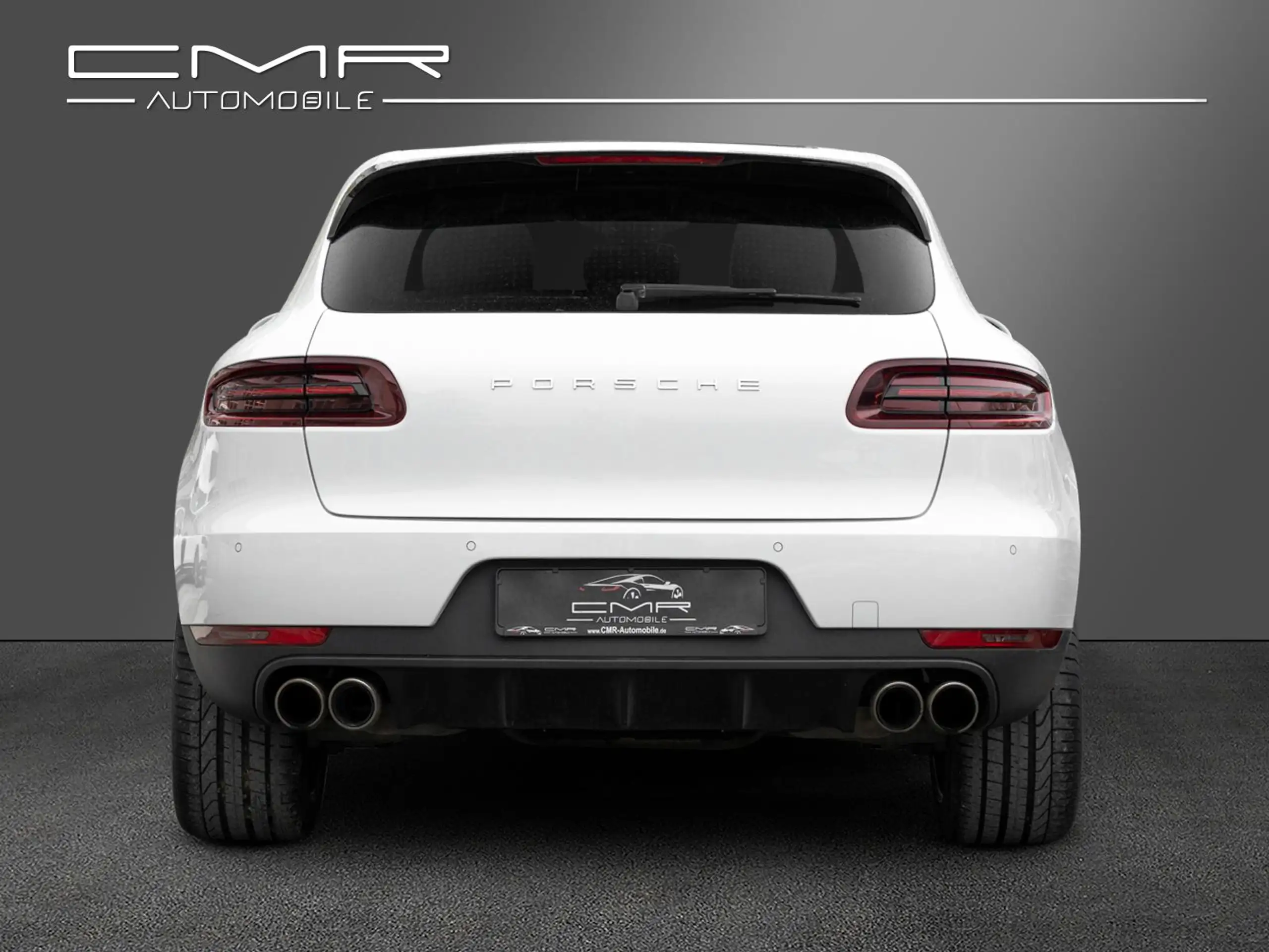 Porsche - Macan