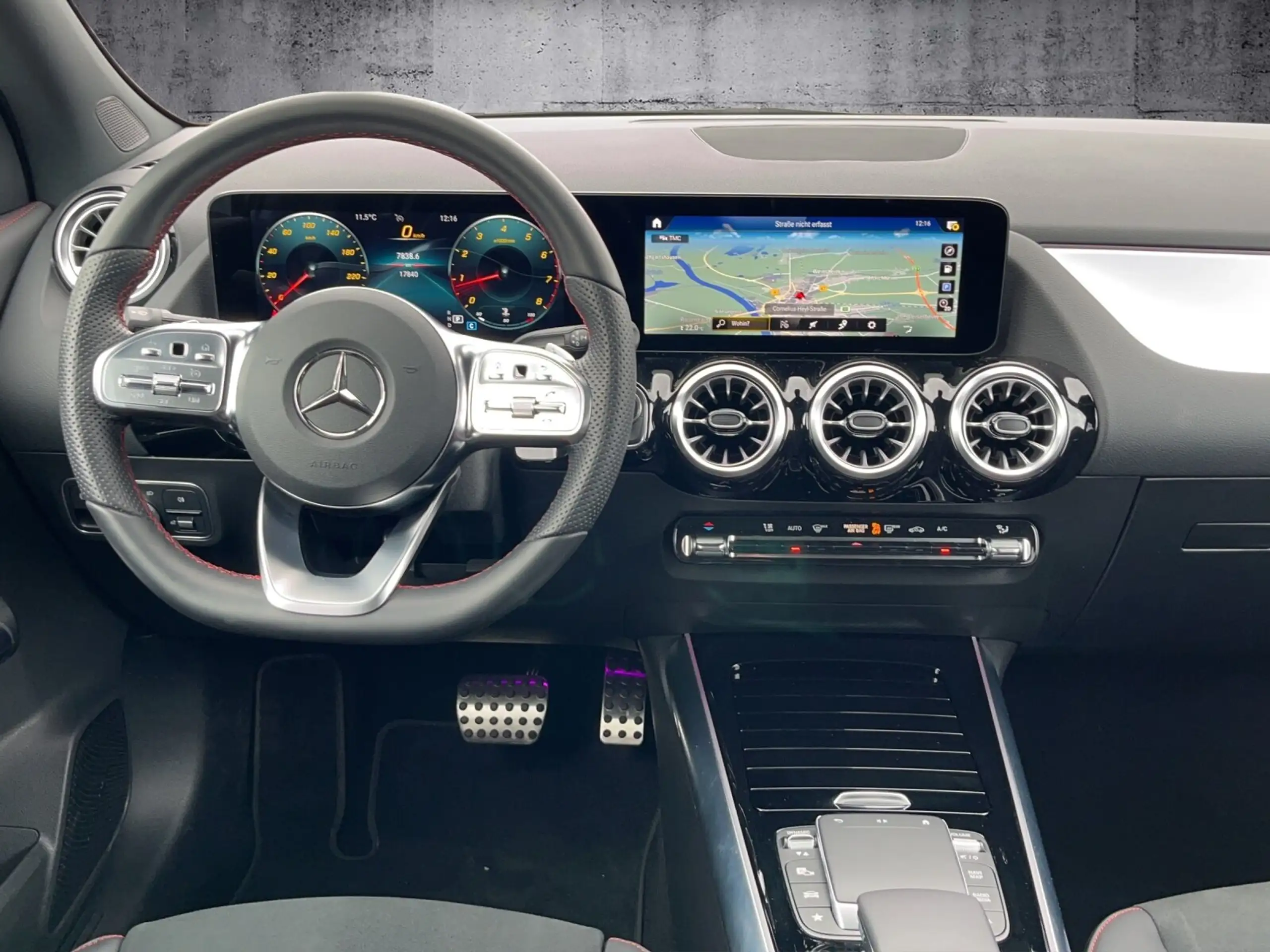 Mercedes-Benz - GLA 250