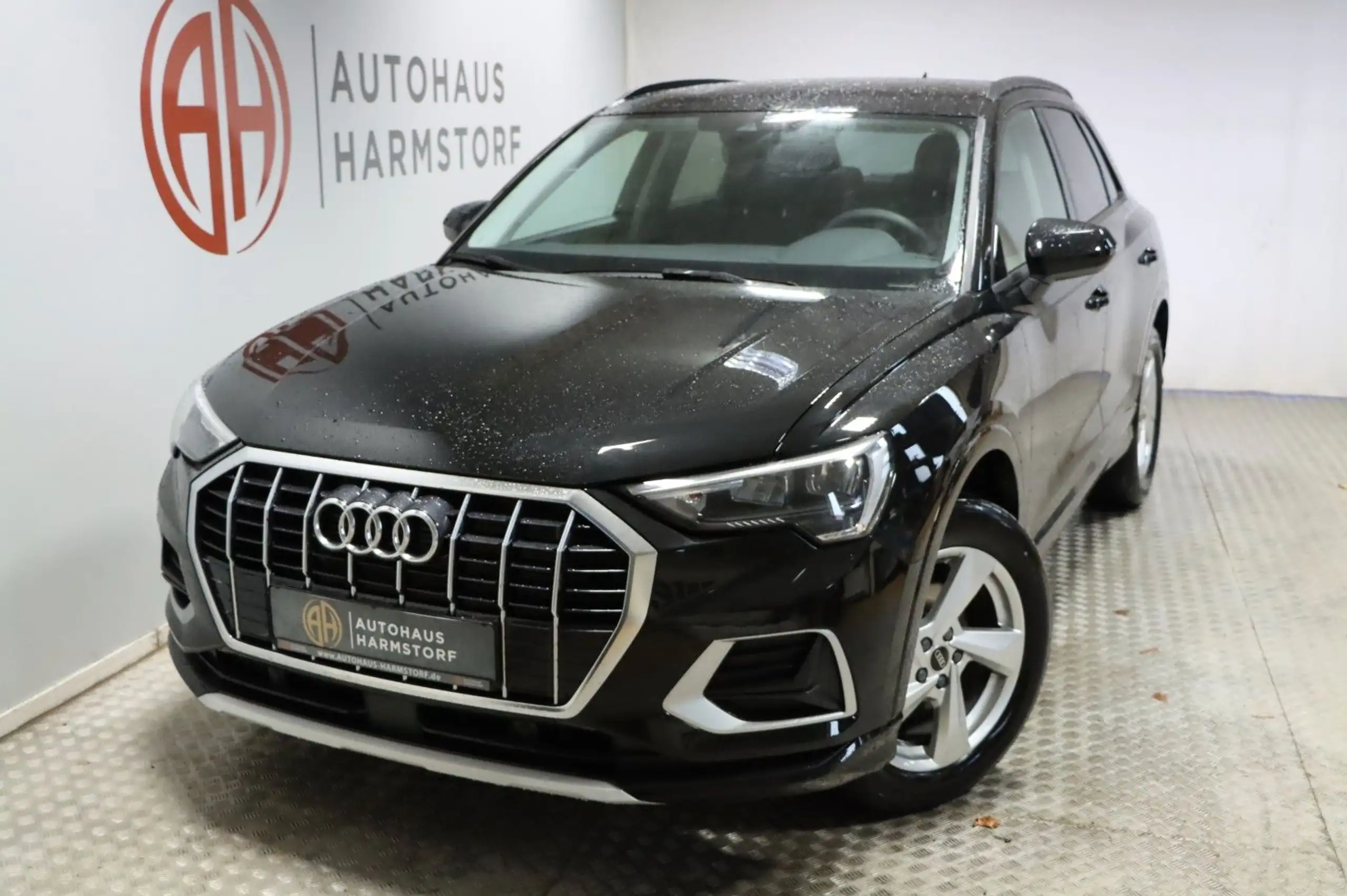 Audi - Q3