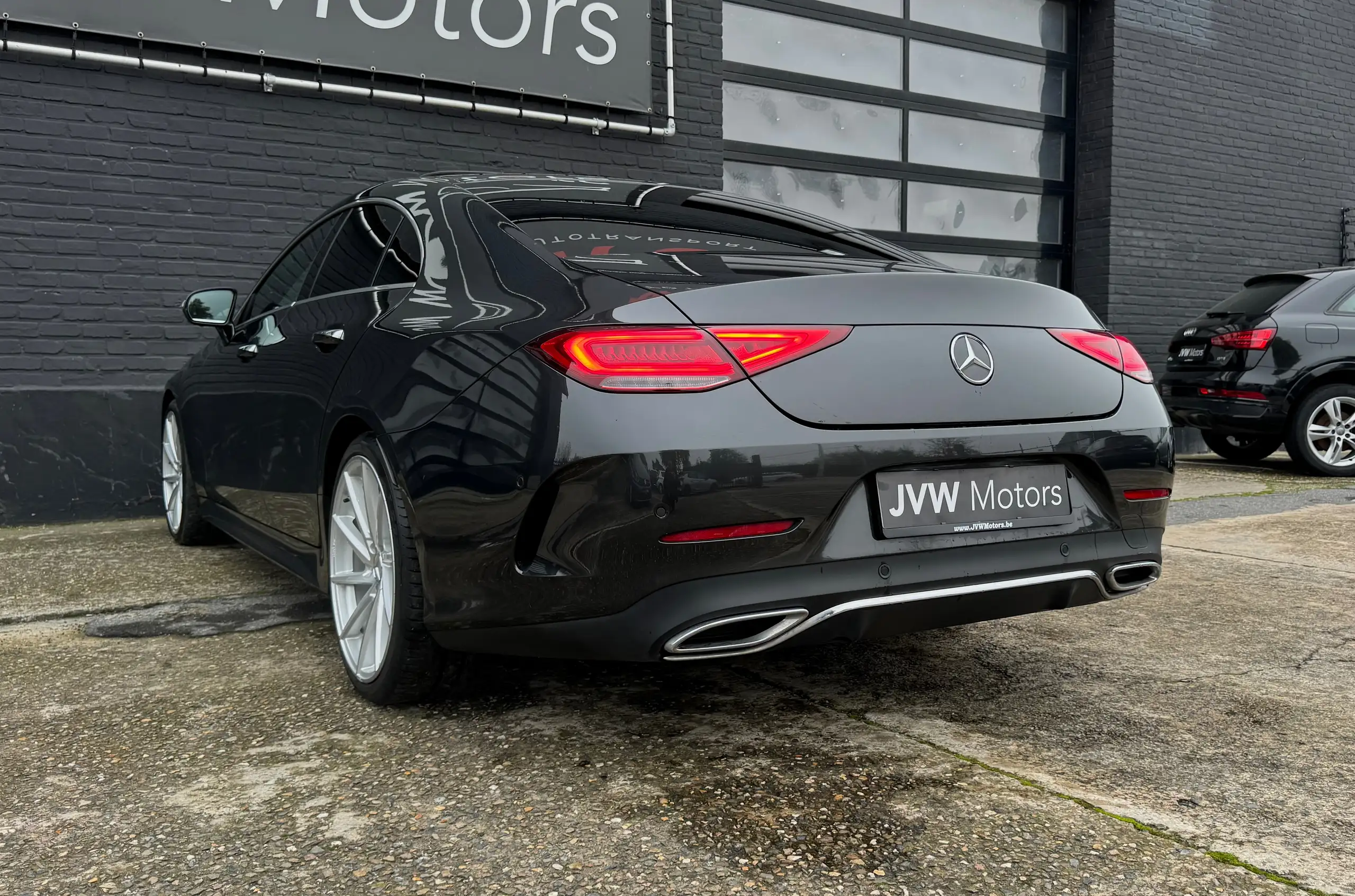 Mercedes-Benz - CLS 300