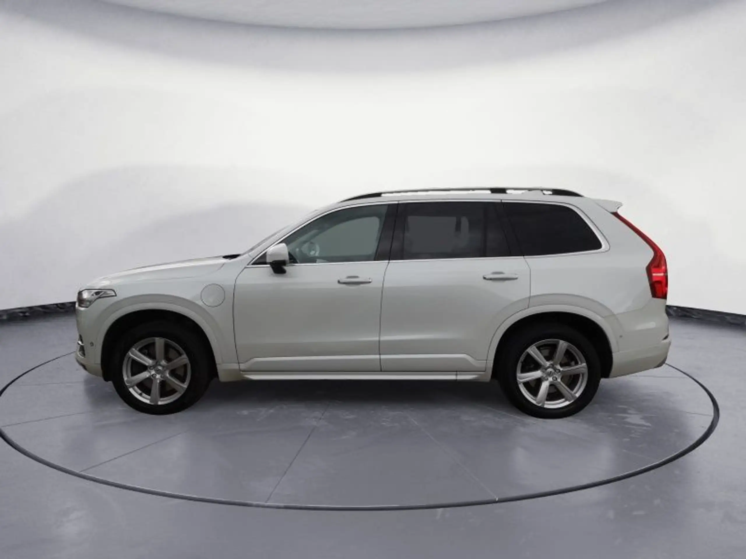 Volvo - XC90