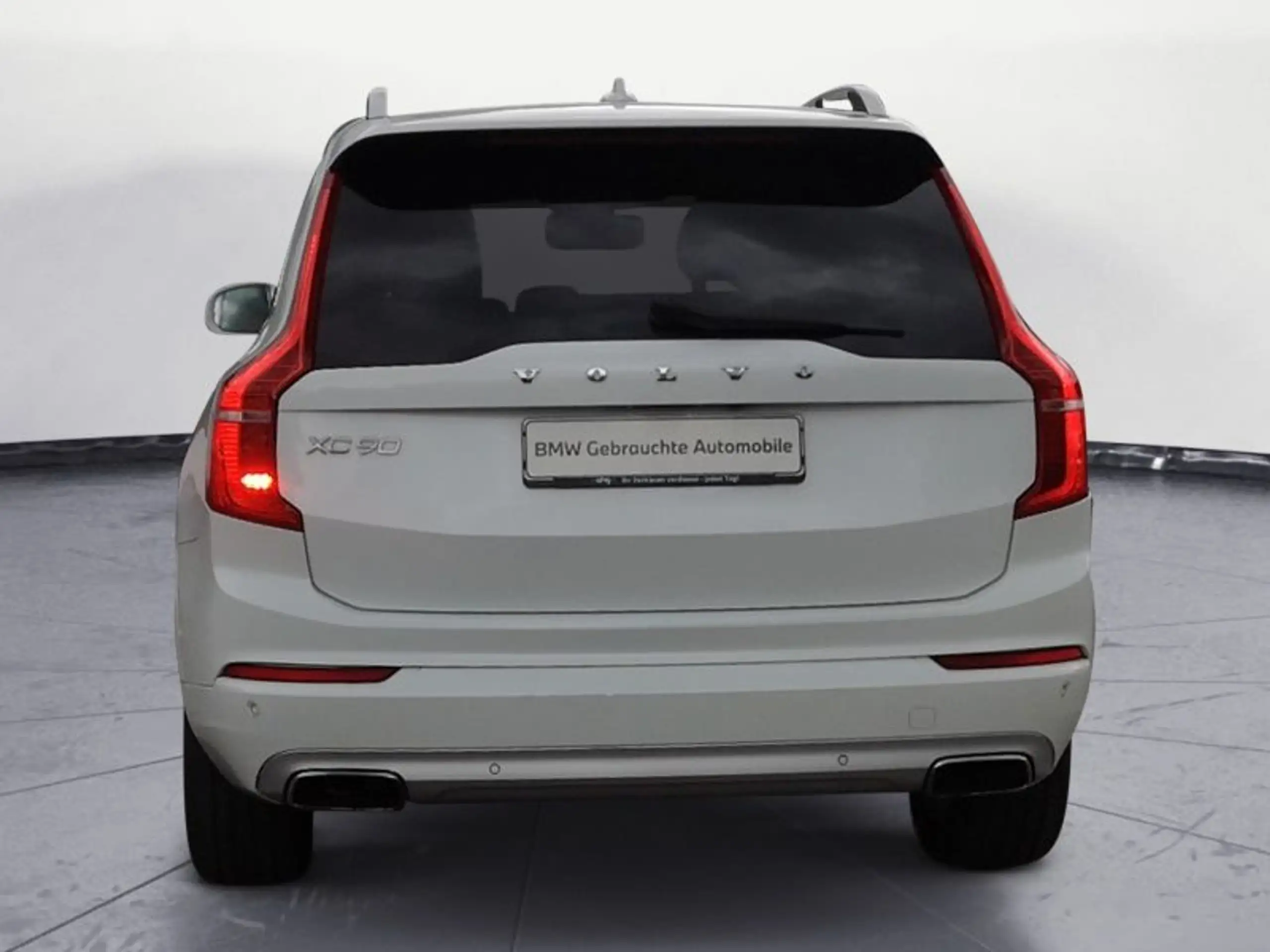 Volvo - XC90