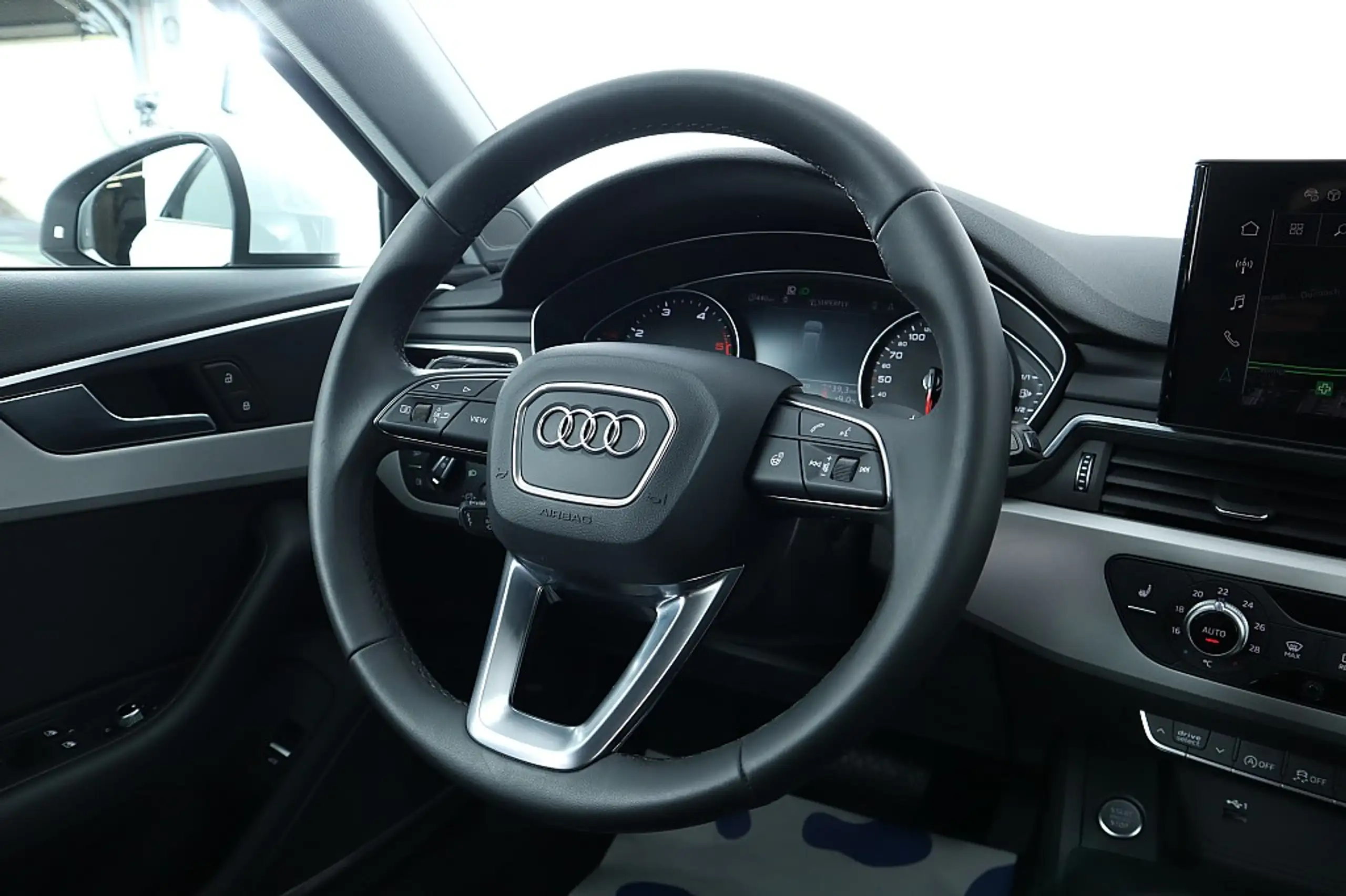 Audi - A4