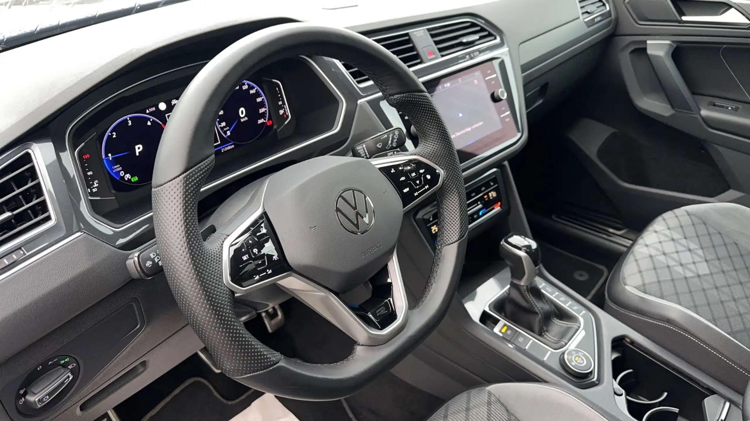 Volkswagen - Tiguan