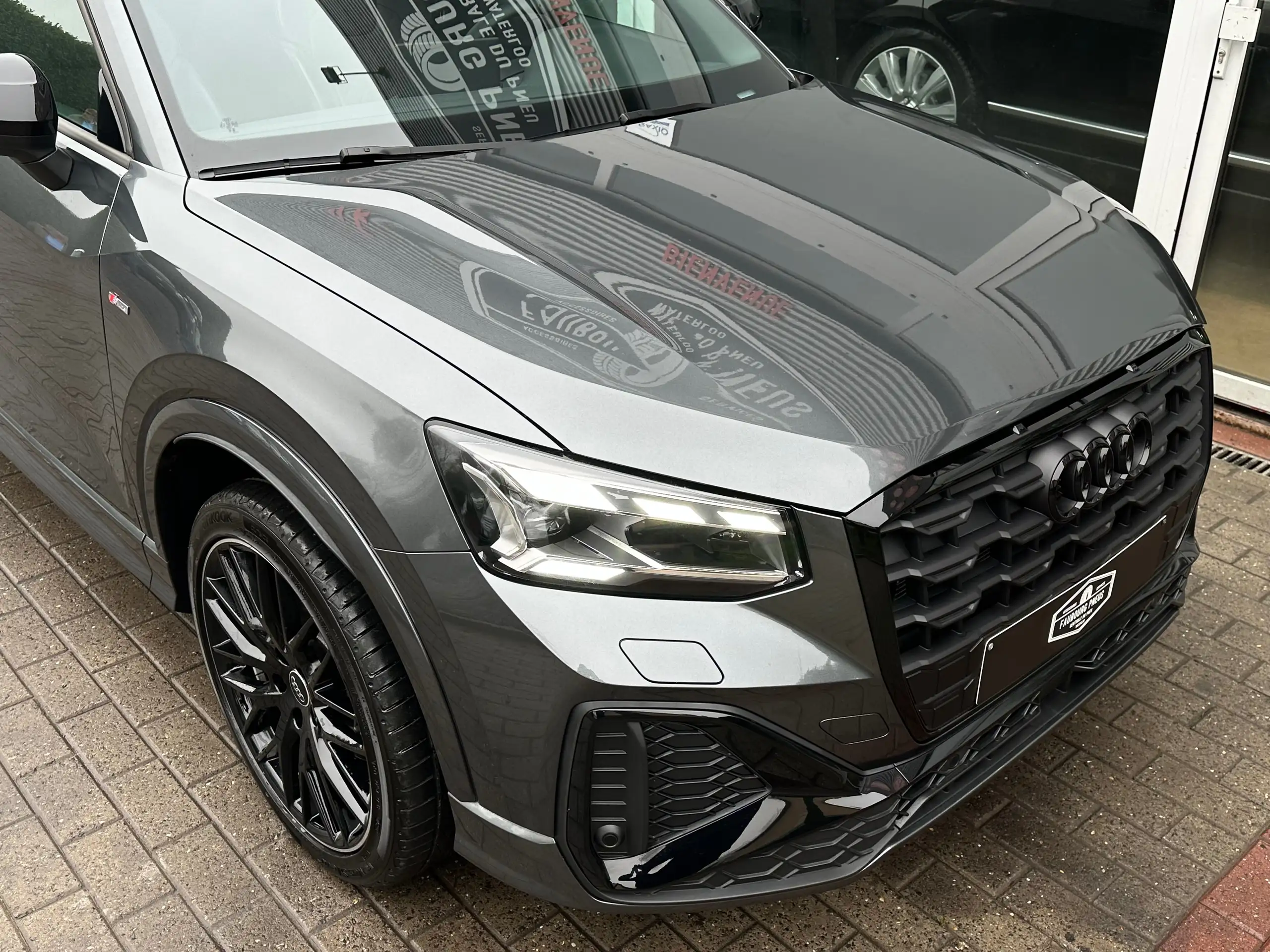 Audi - Q2