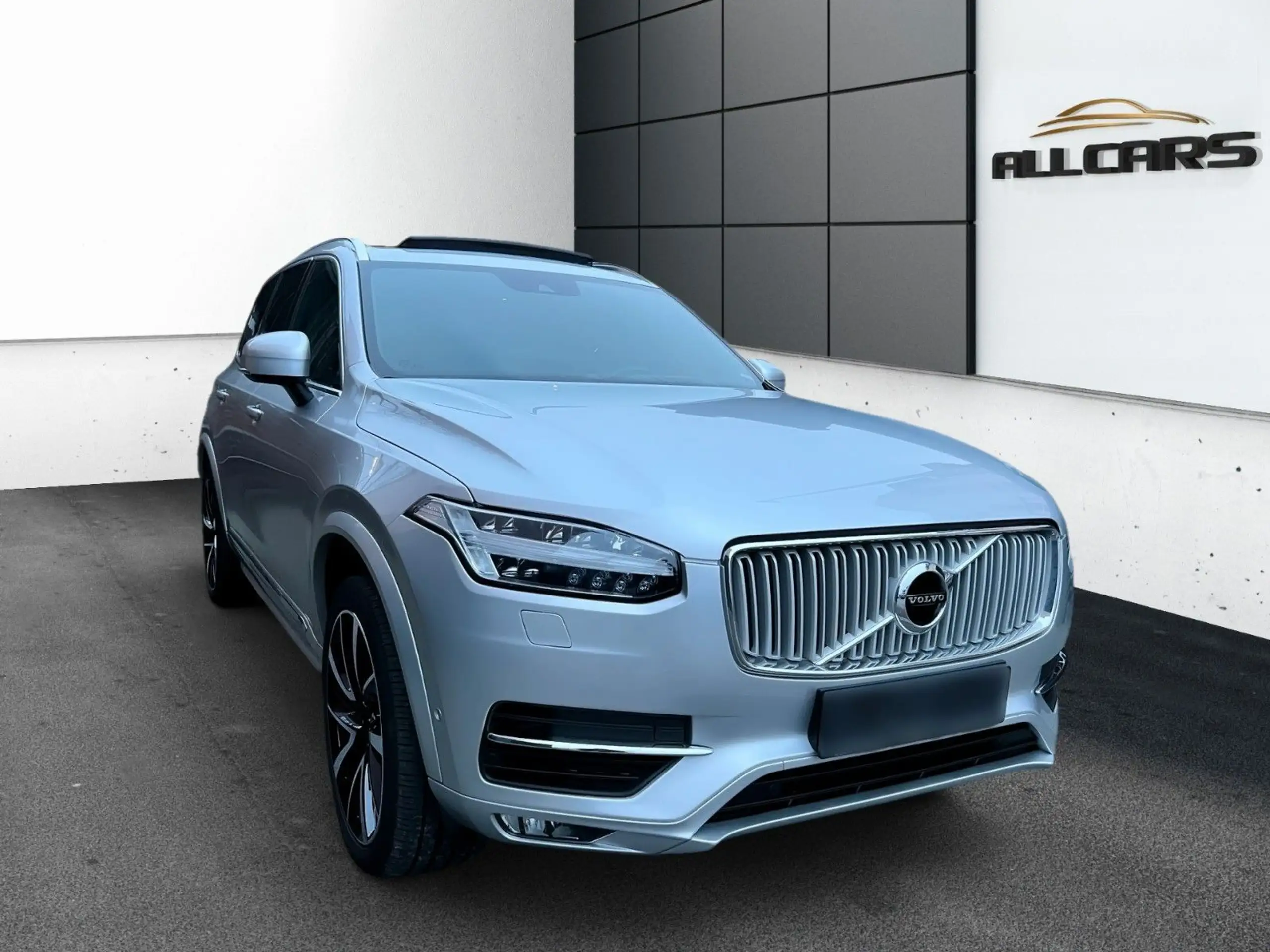 Volvo - XC90