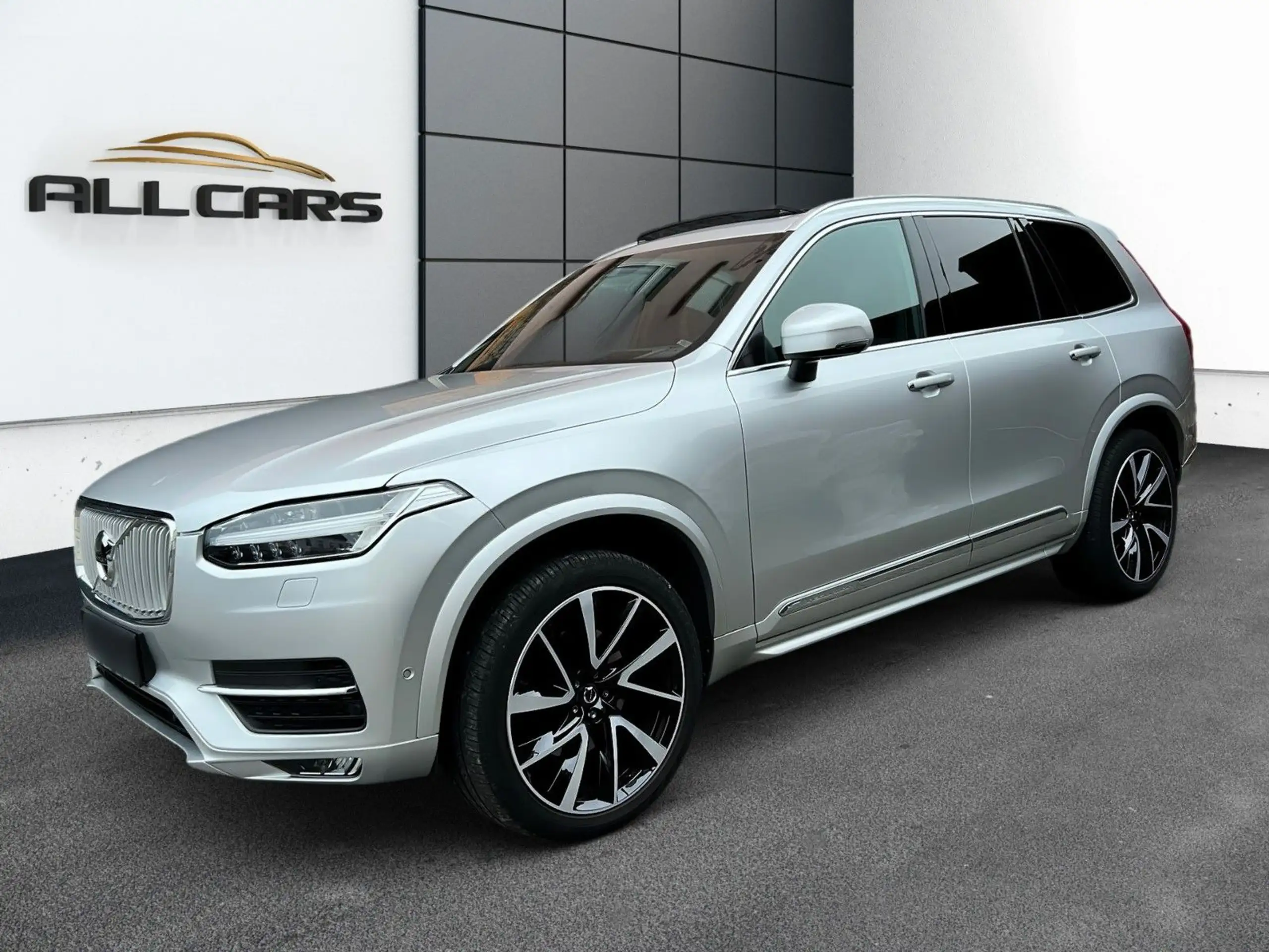 Volvo - XC90