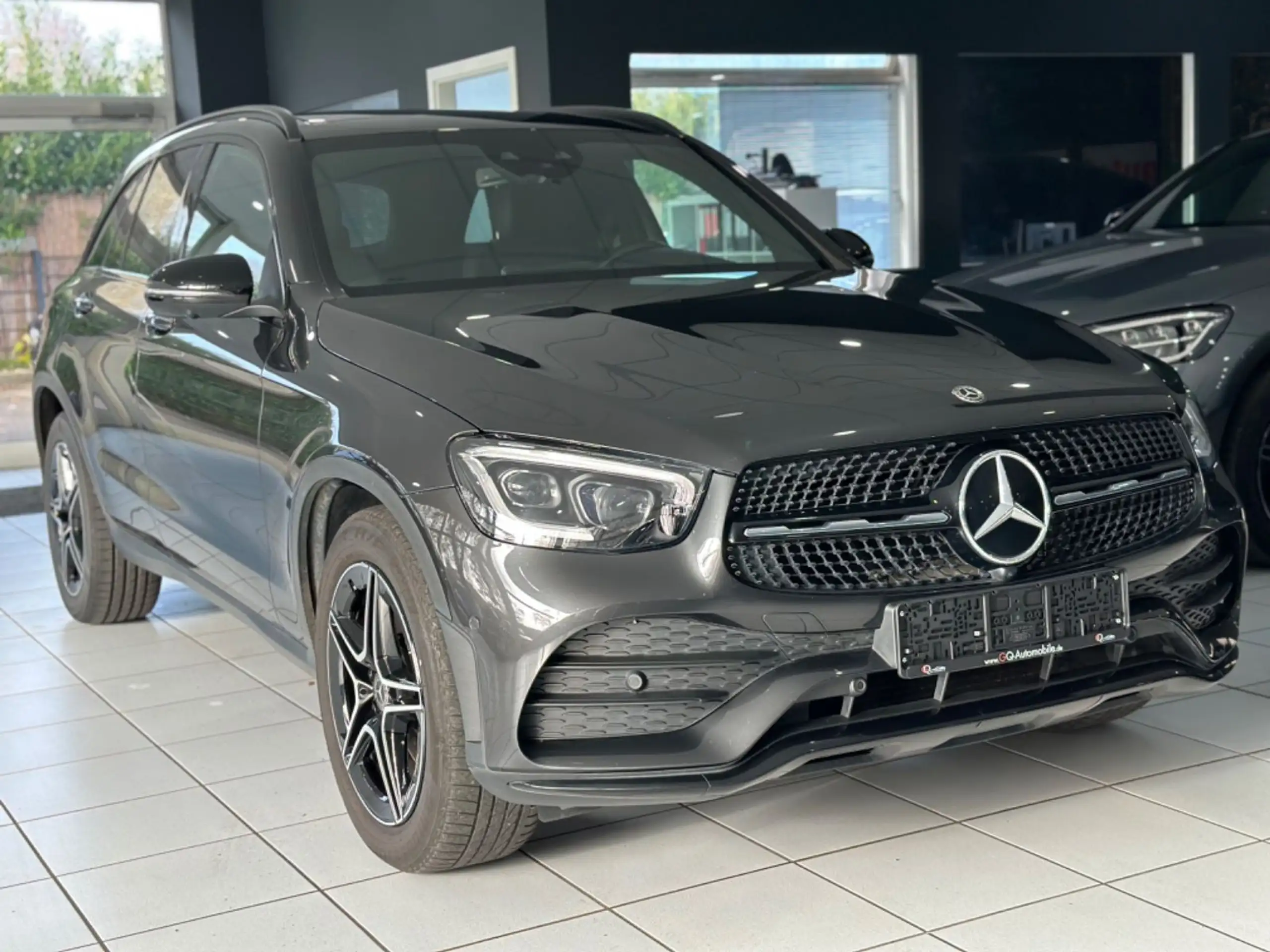 Mercedes-Benz - GLC 220