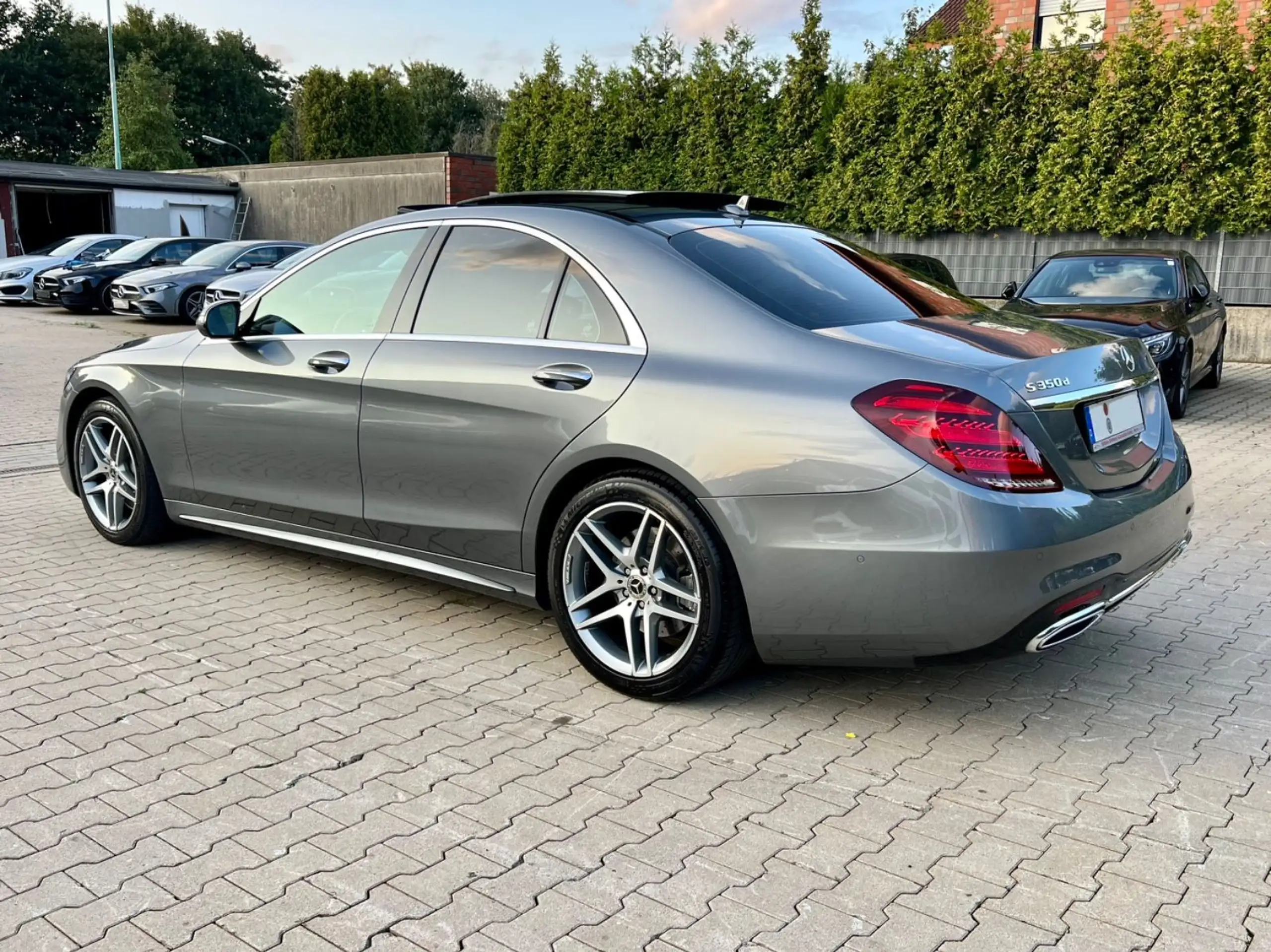 Mercedes-Benz - S 350