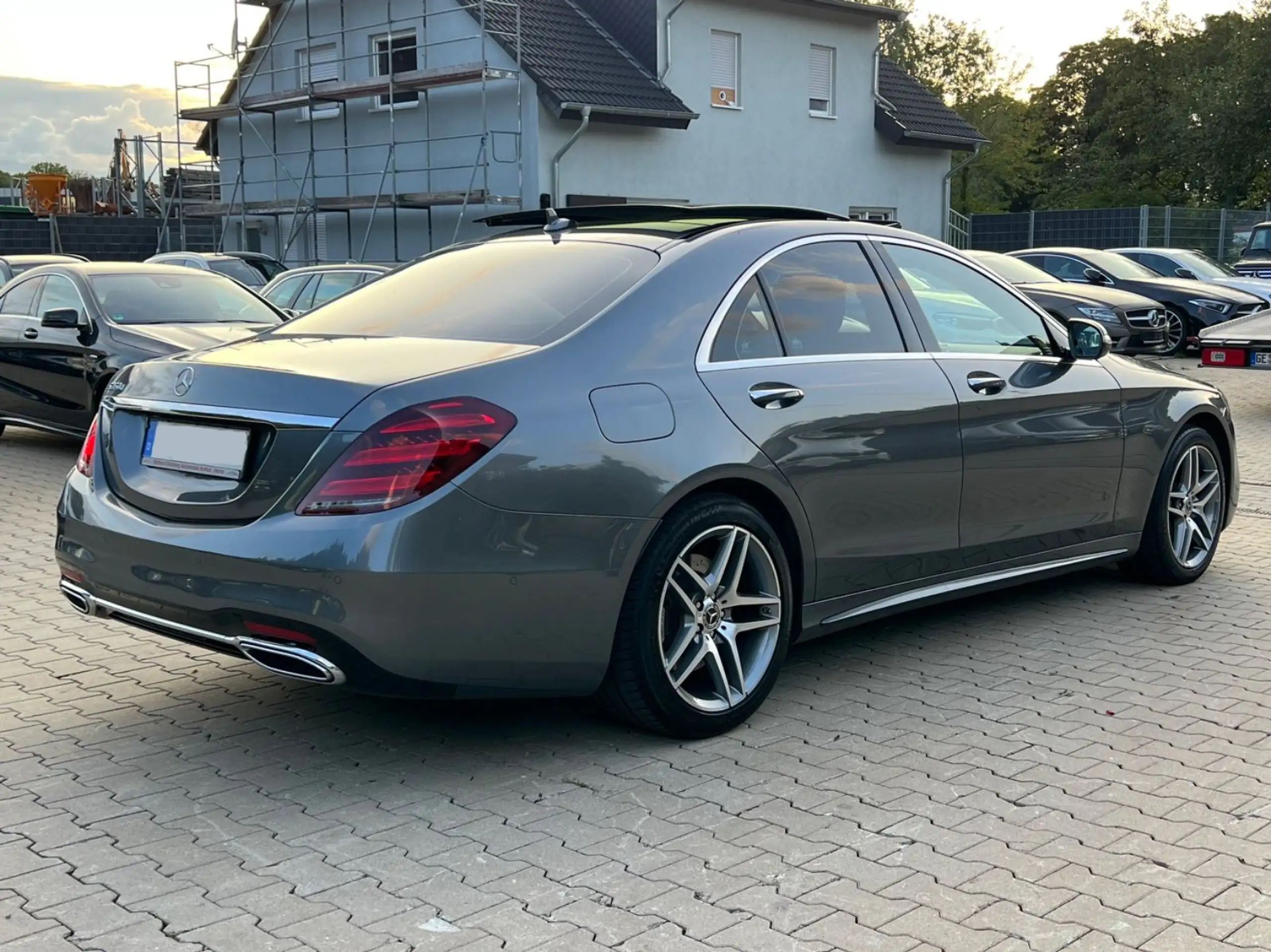 Mercedes-Benz - S 350