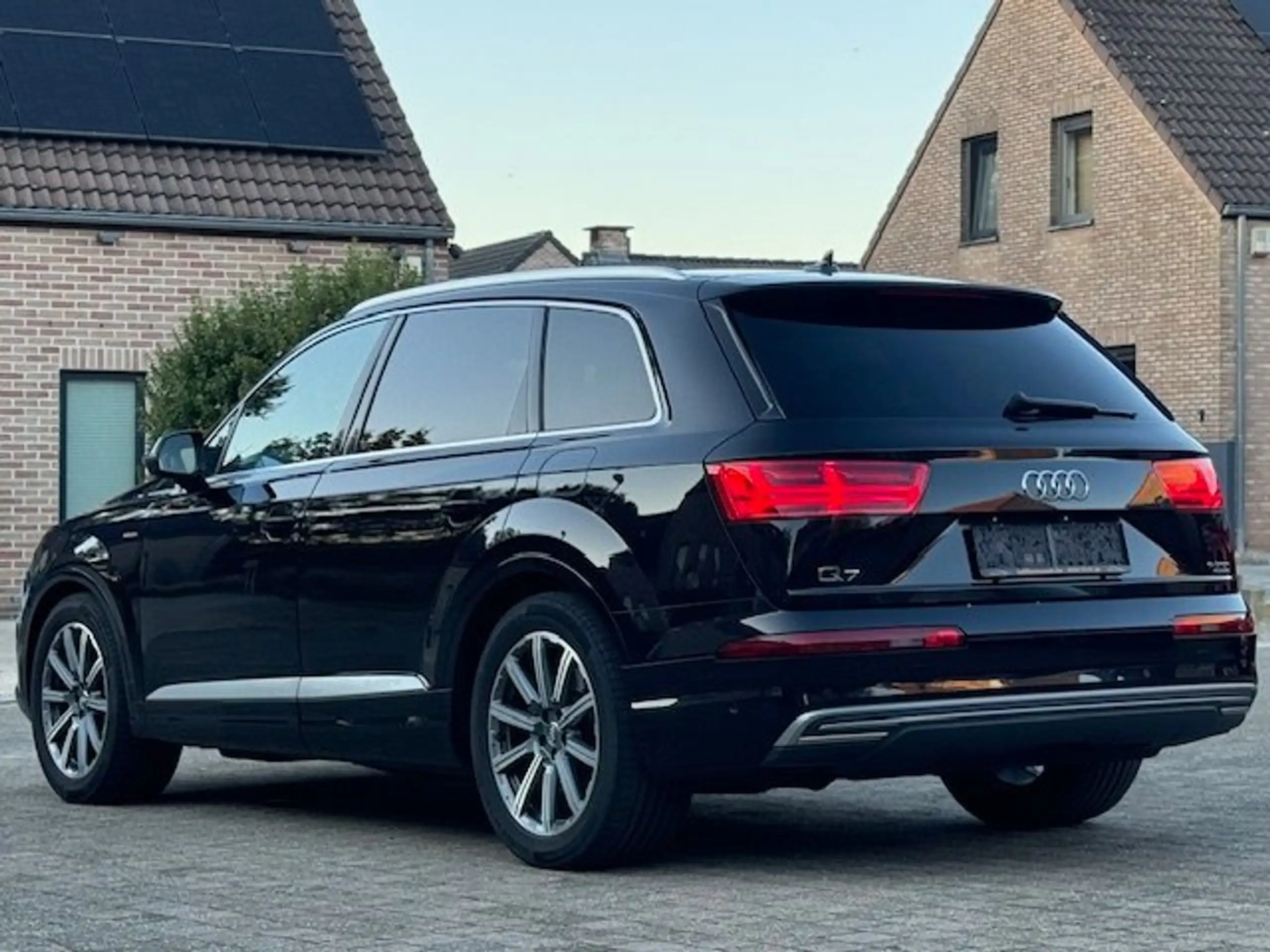 Audi - Q7