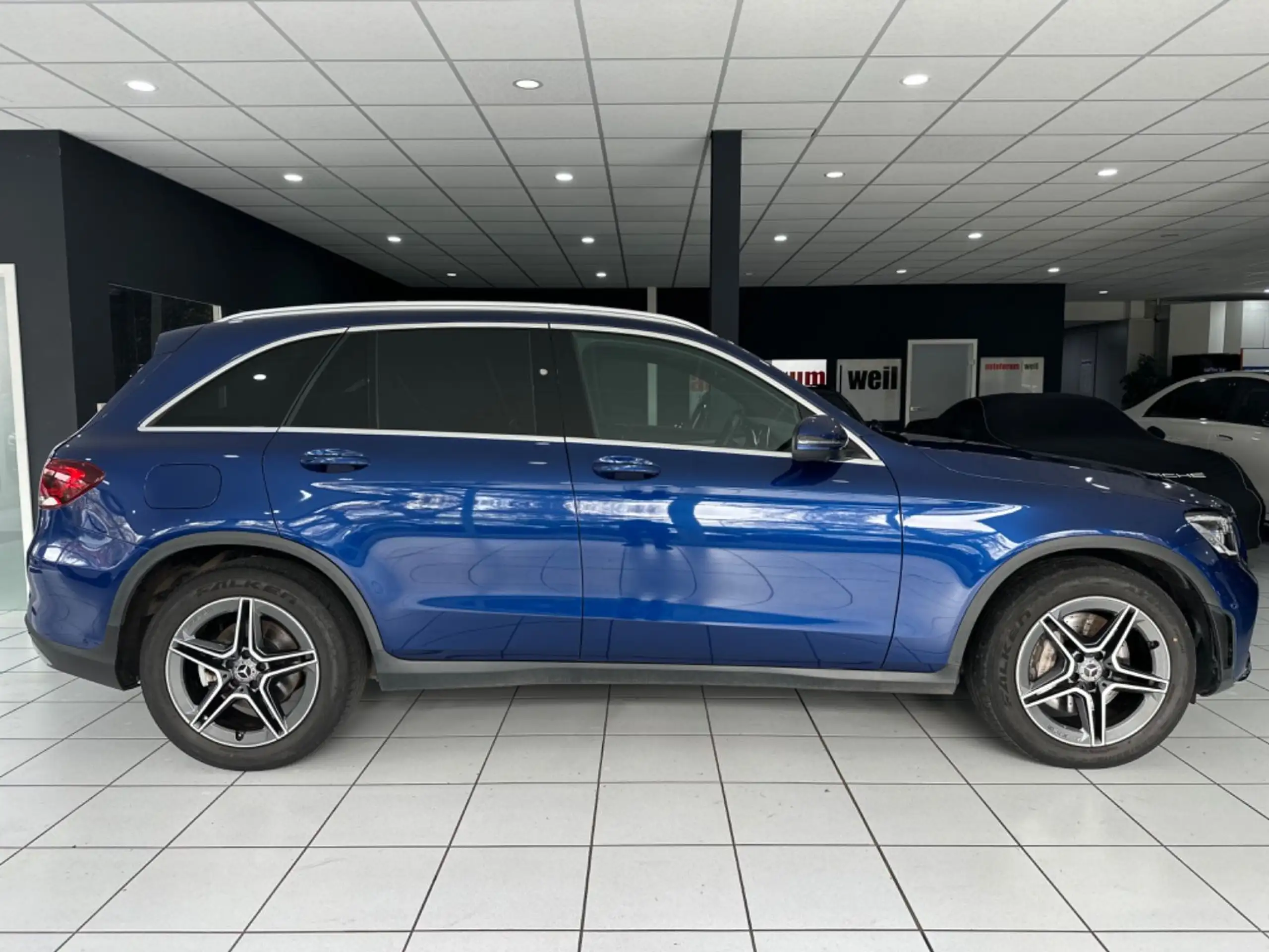 Mercedes-Benz - GLC 220